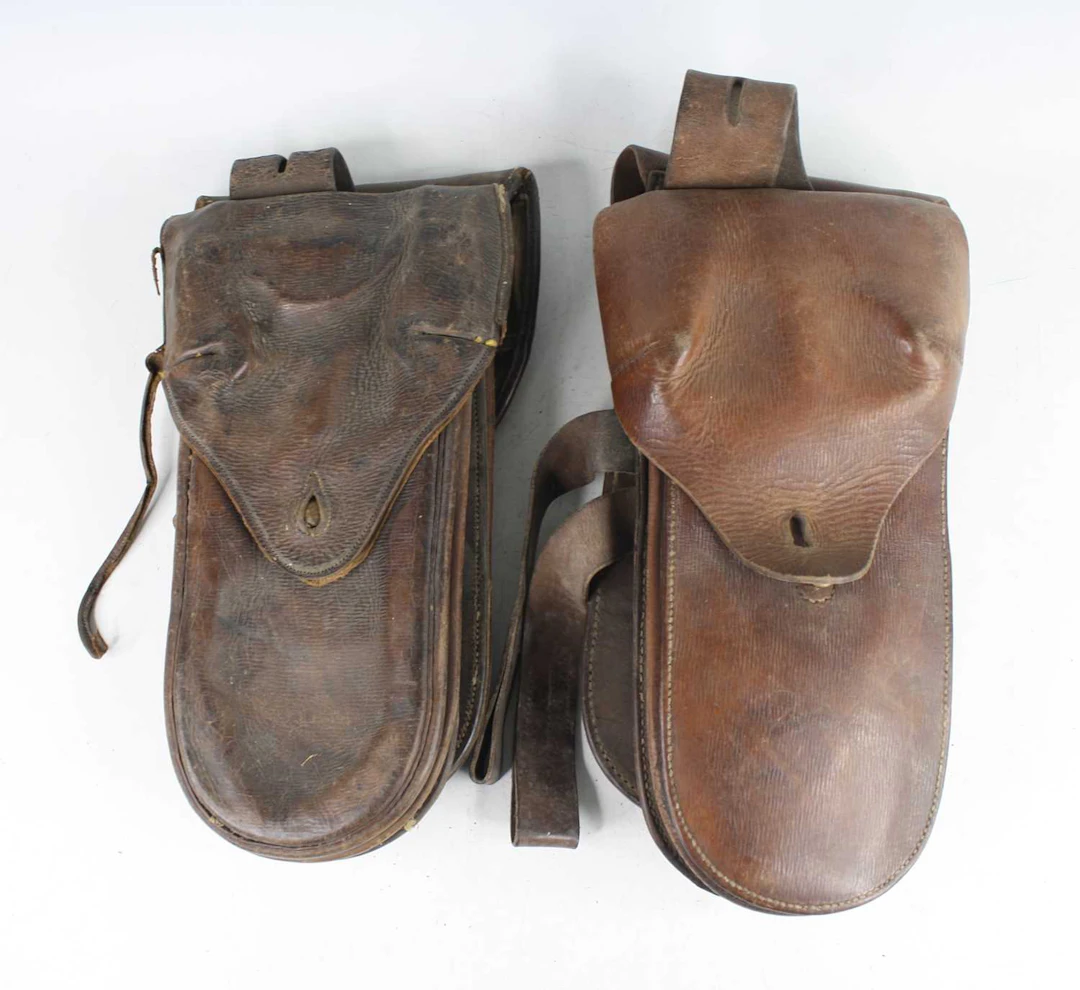 Lot 1142 - A pair of early 20th century Cavalry saddle