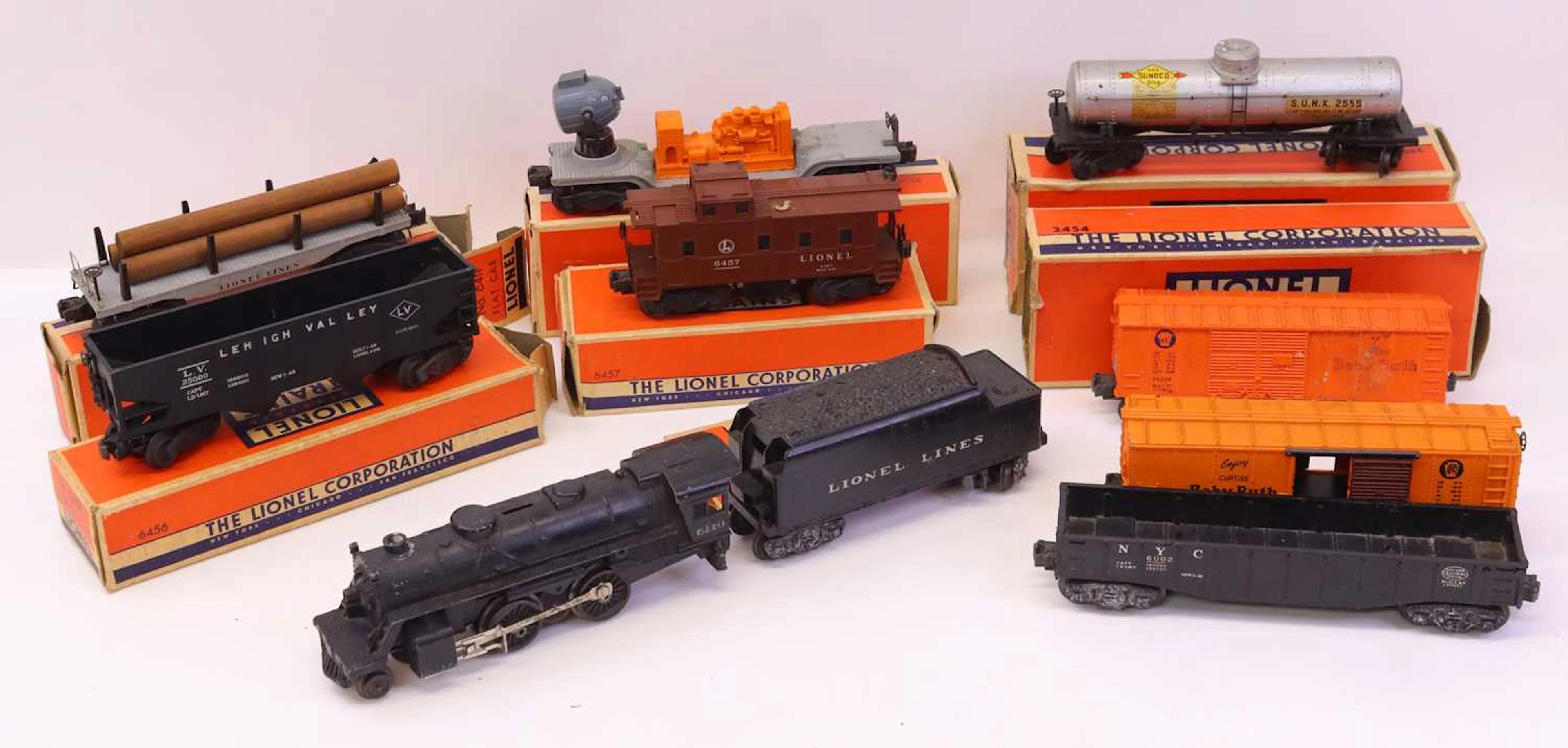 Lot 343 - Mixed collection of various Lionel 0 gauge