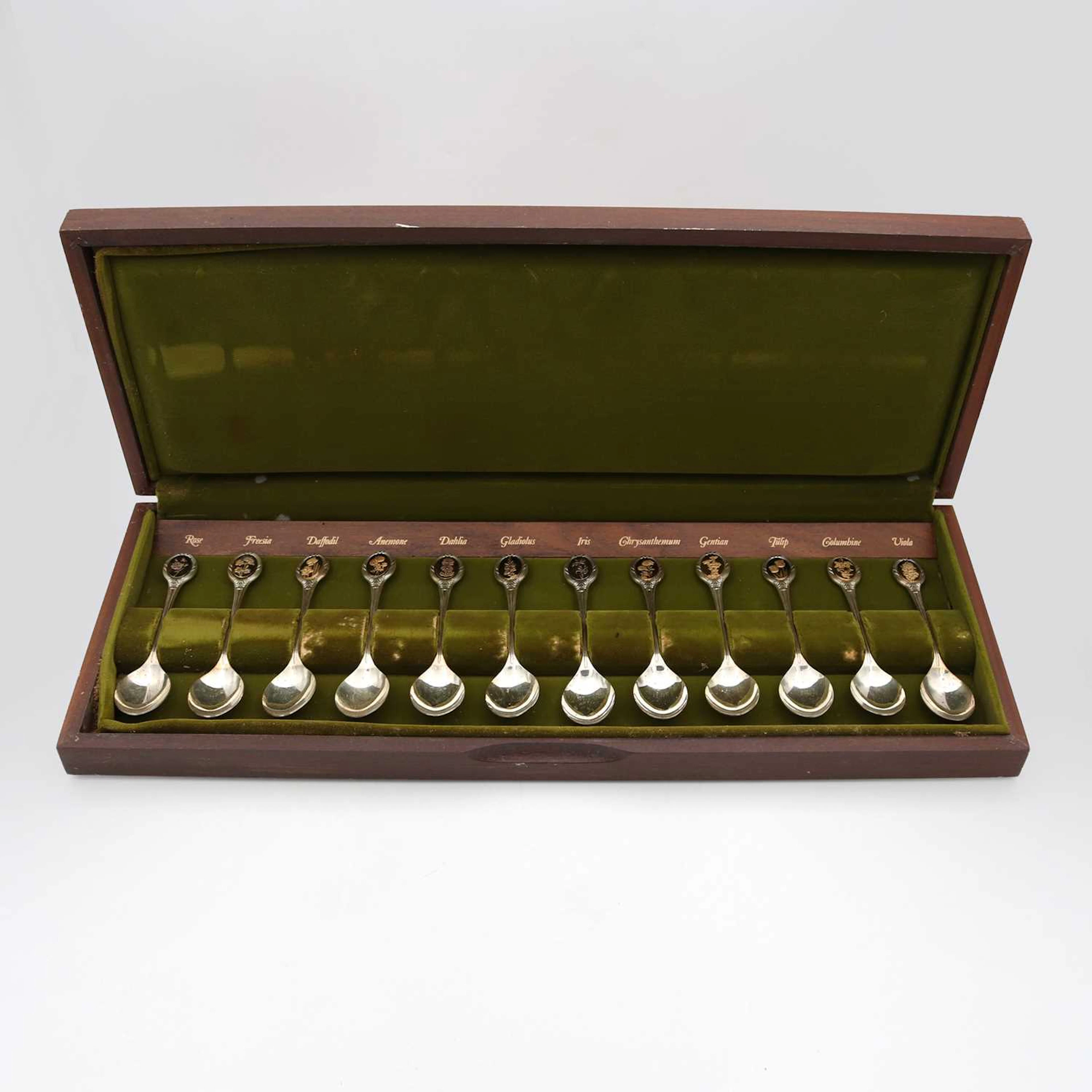 Lot 365 - The Royal Horticultural Society 'Flower