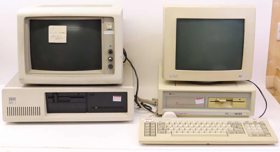 Lot 428 - Vintage Group of Computer system sets for