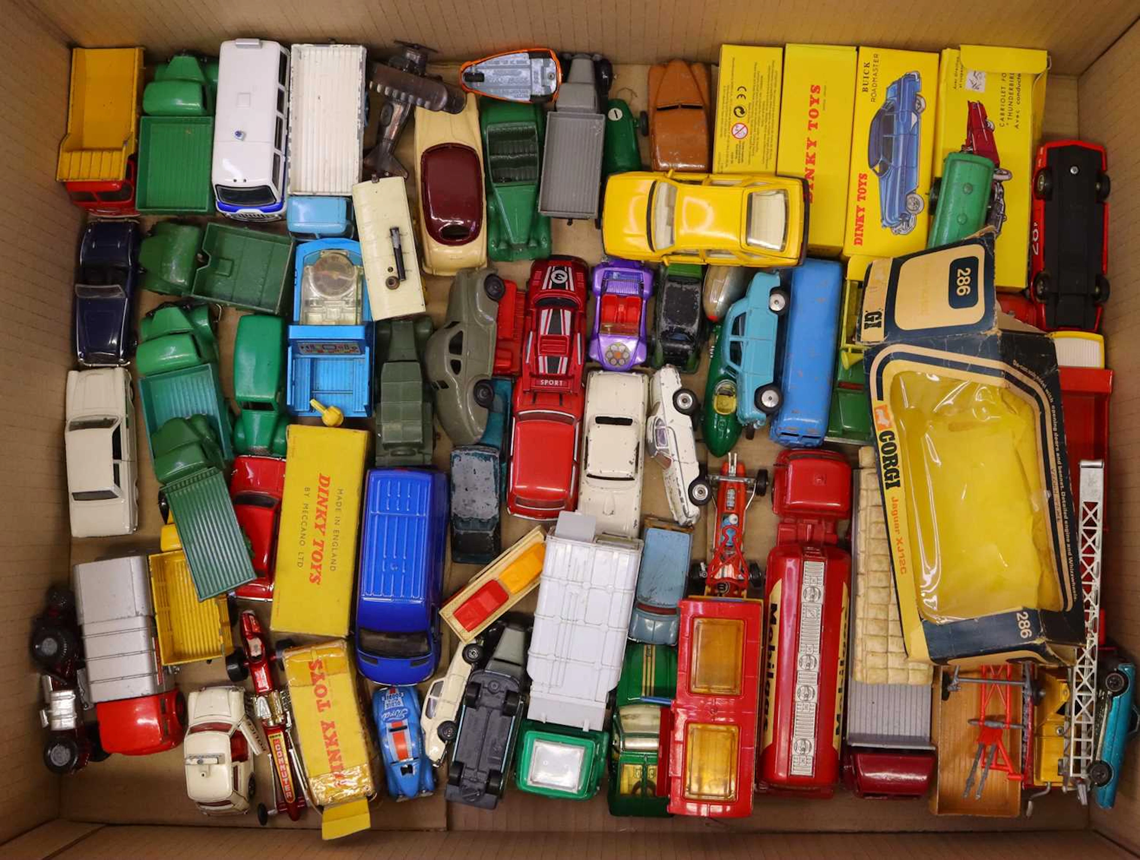 Lot 461 - One tray containing various playworn Corgi