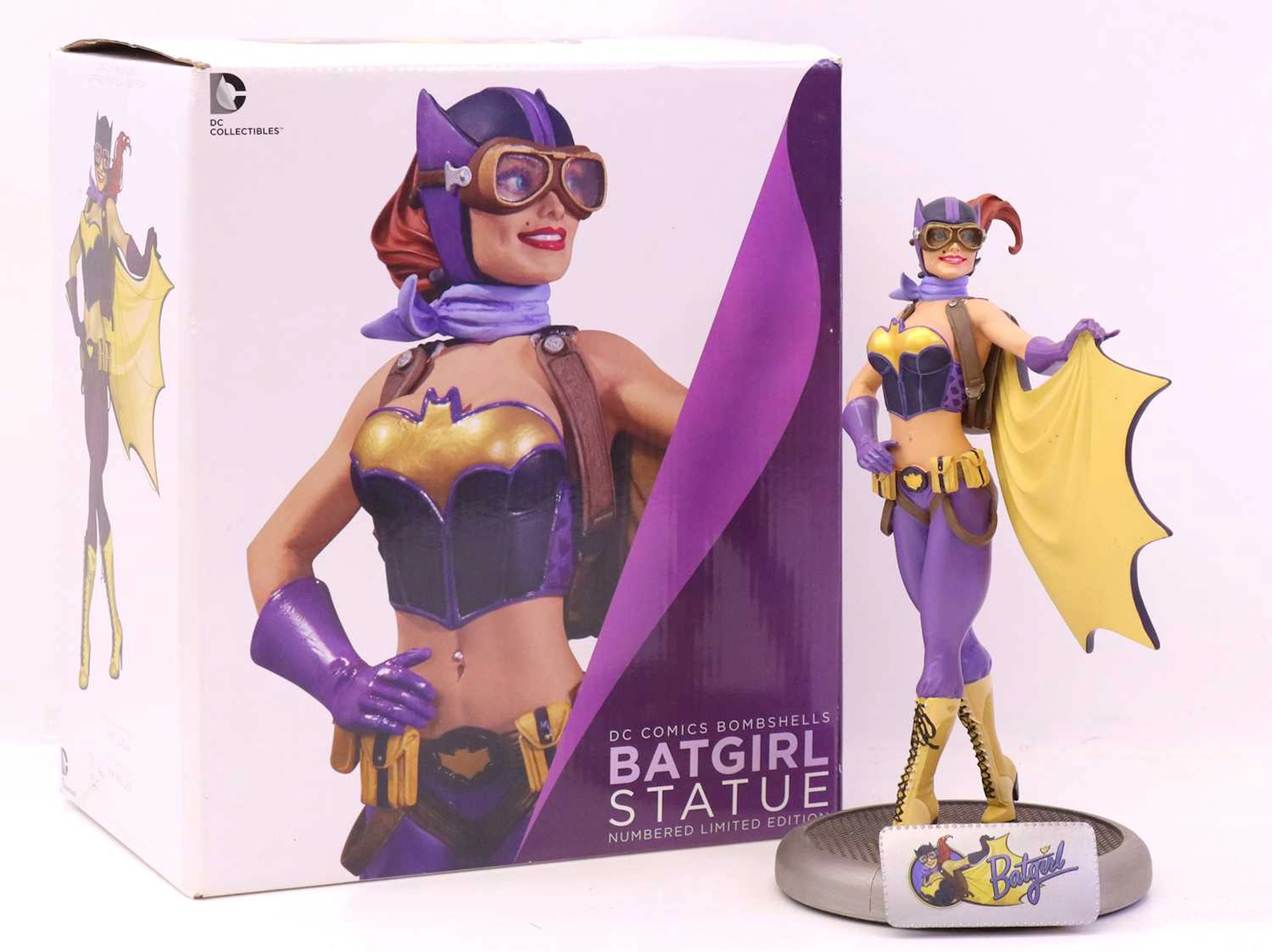 Lot 613 - DC Comic Bombshells Batgirl Statue, limited