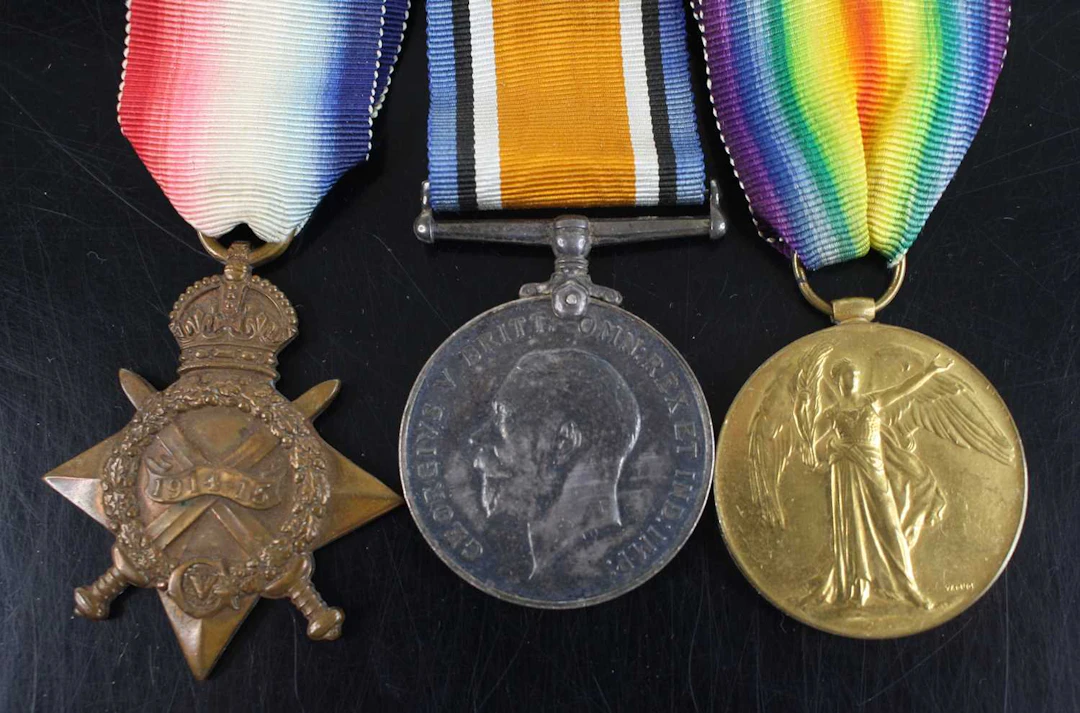 Lot 1046 - A WW I trio to include 1914-15 Star