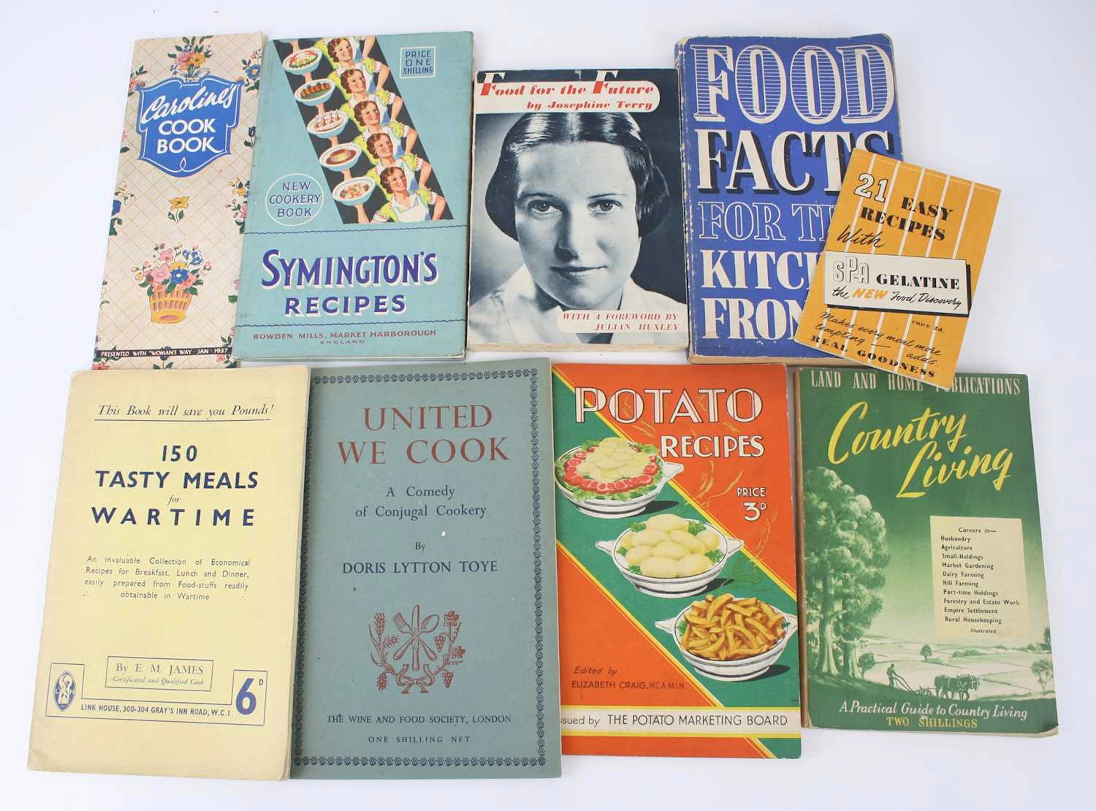 Lot 197 - A collection of mid-20th century and wartime