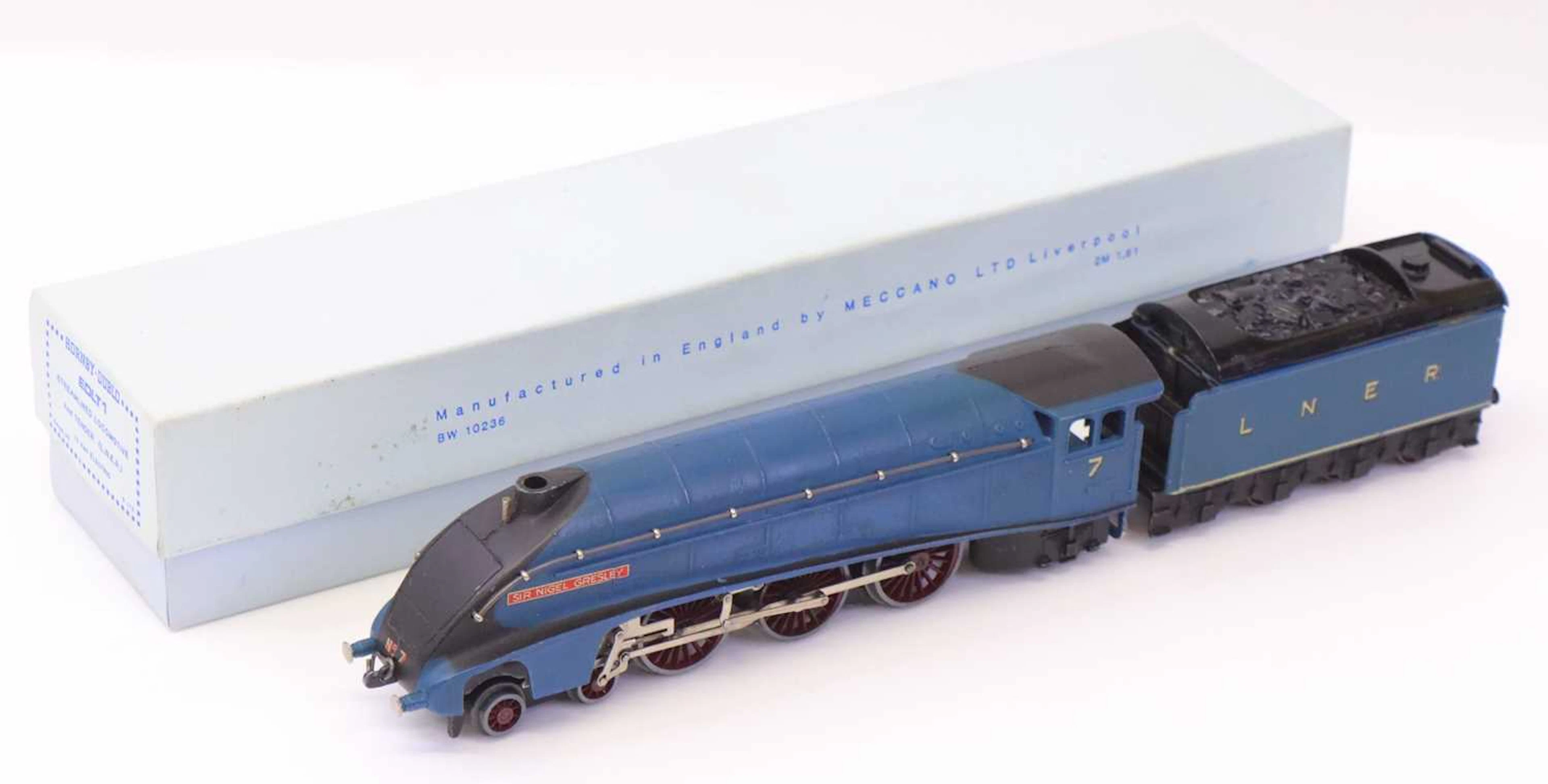 Lot 356 - Post-war EDL1 Hornby-Dublo 3-rail loco &