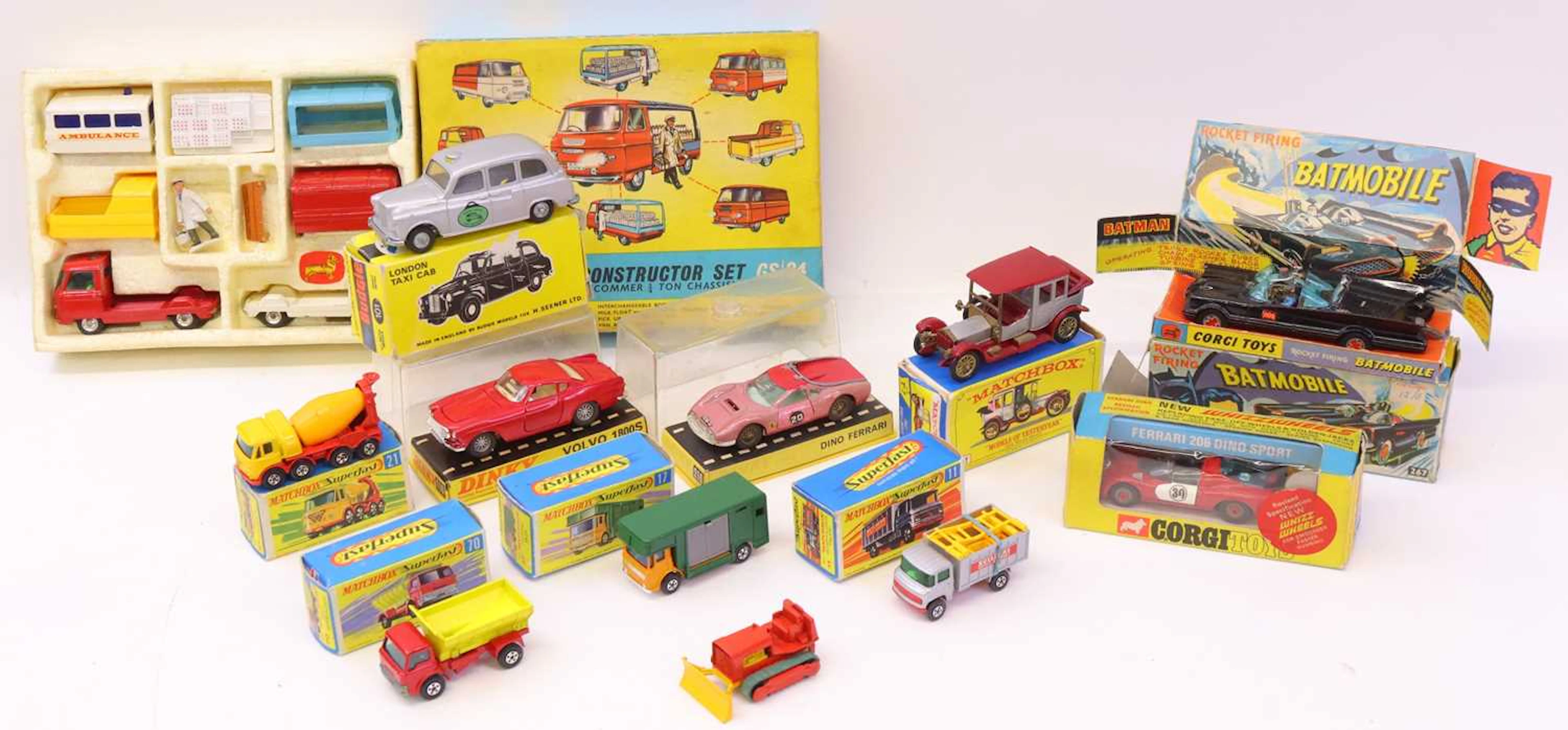 Lot 222 - Mixed collection of various vintage diecast