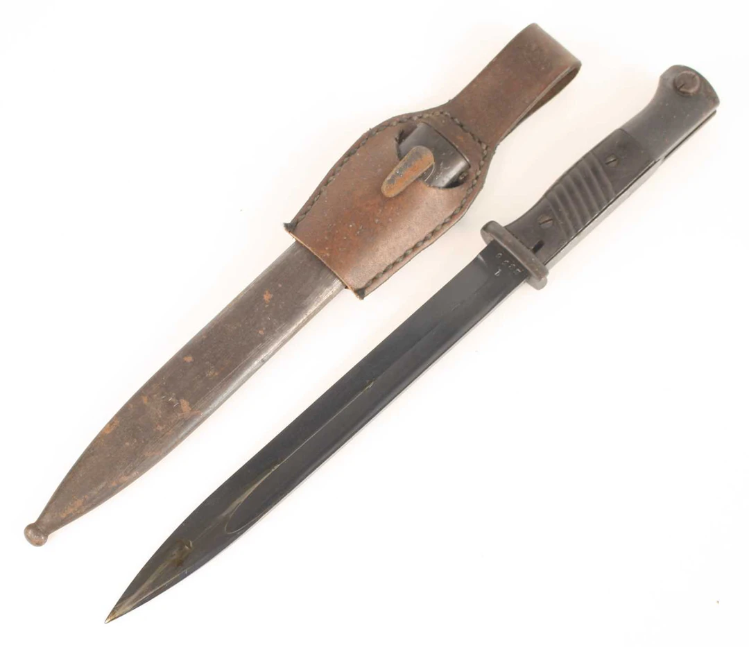 Lot 1070 - A German M84/98 bayonet, the 25cm fullered