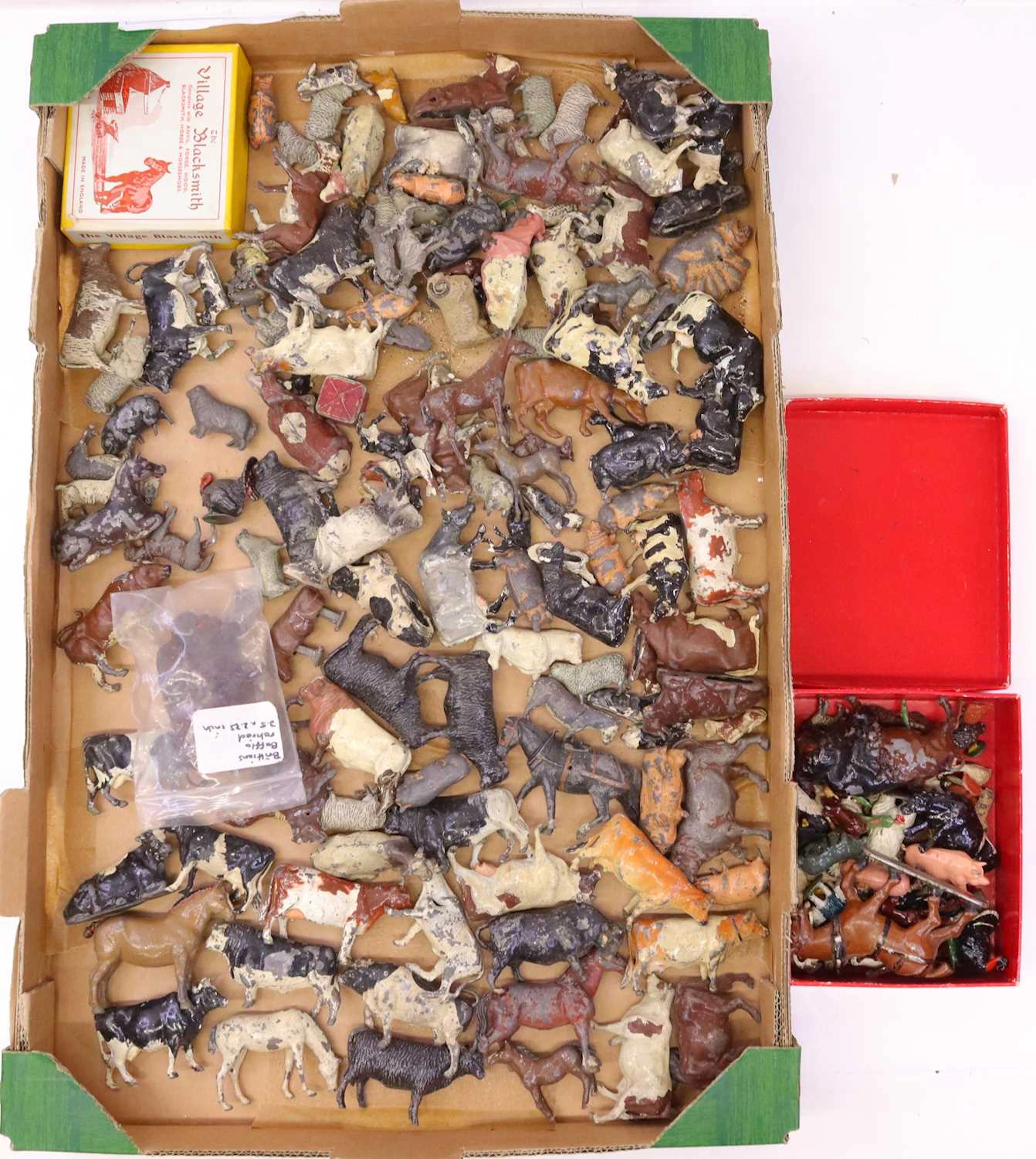 Lot 302 - One tray containing various Britains Lead