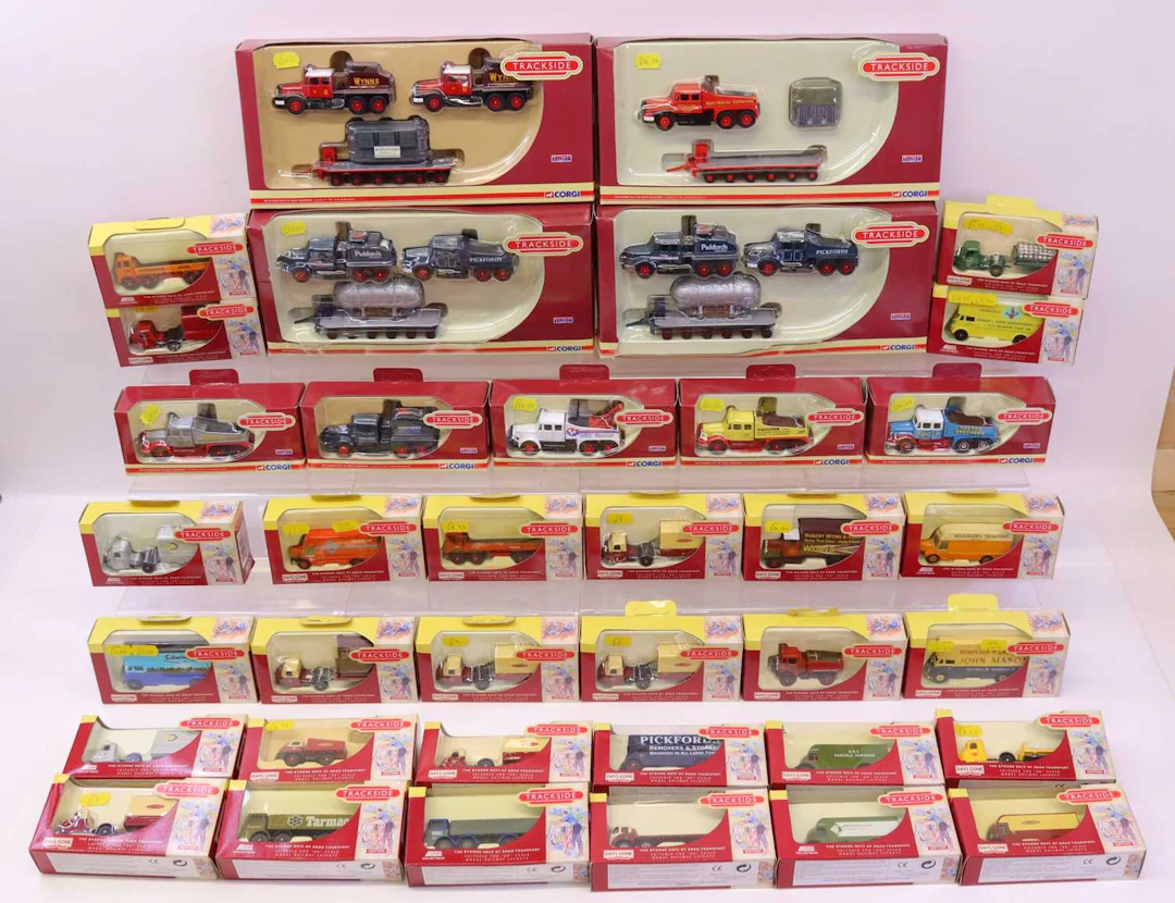 Lot 253 - Approximately 40 boxed Corgi Trackside