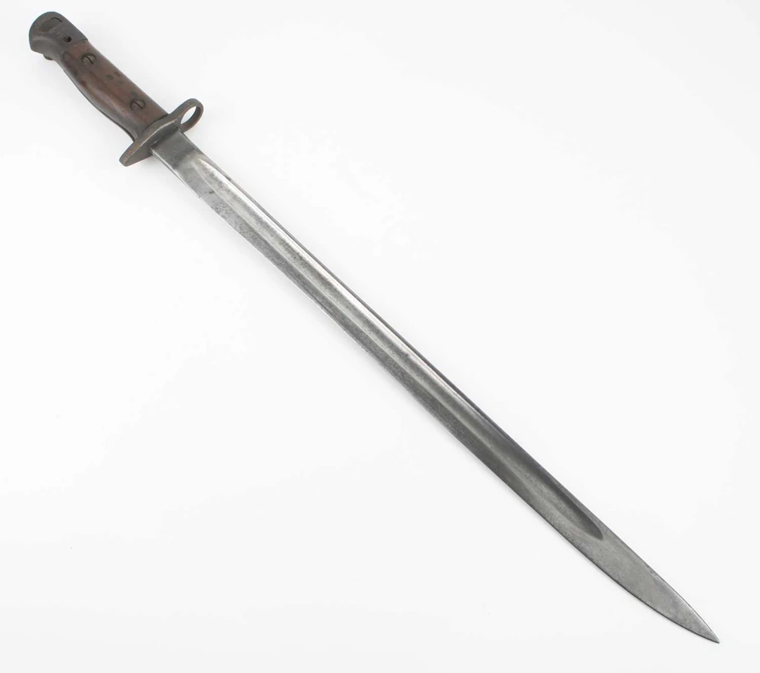Lot 1128 - A British 1907 pattern bayonet, having a