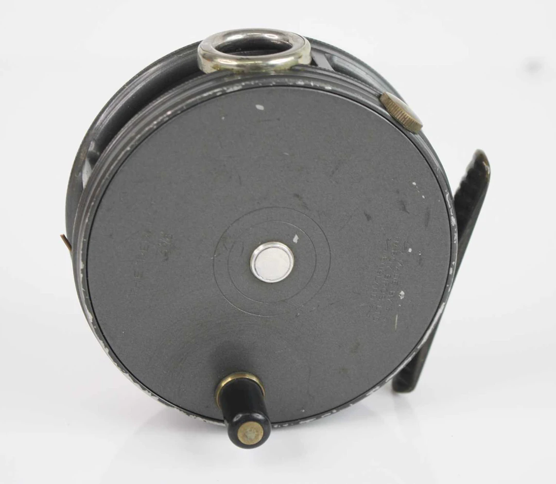 Lot 1308 - A Hardy The "Perfect" 3 3/8" alloy centre