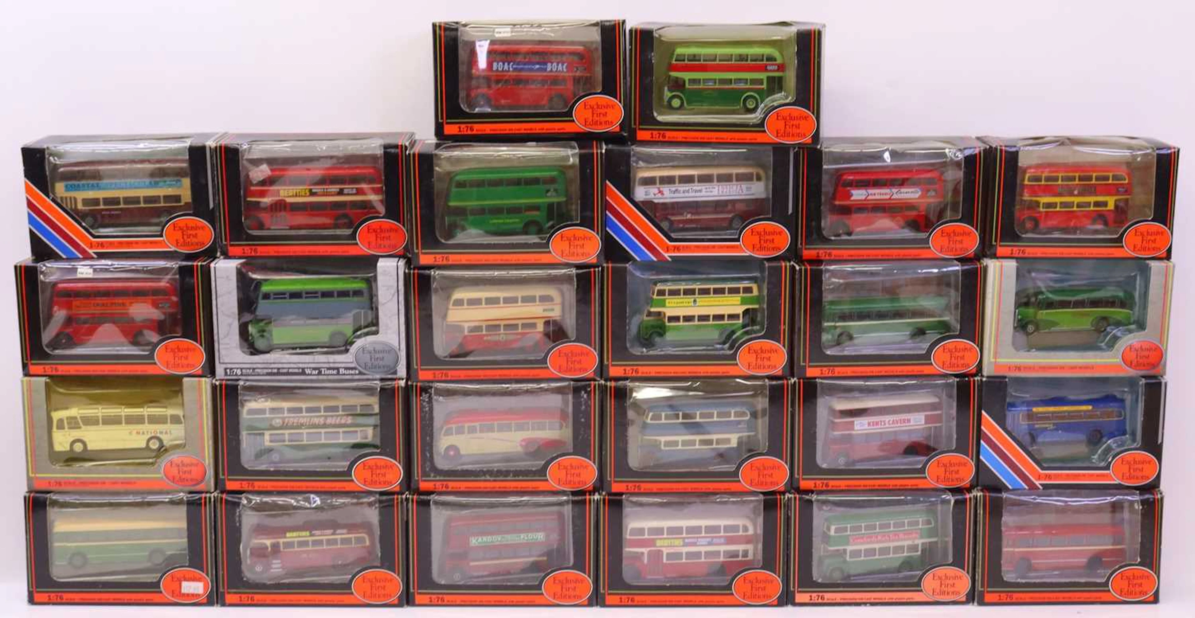 Lot 276 - 26 boxed EFE 1/76th scale public transport
