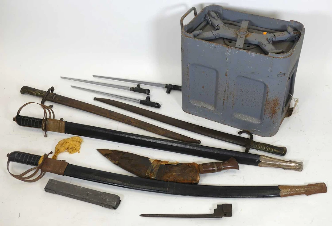 Lot 1242 - A French model 1866 chassepot bayonet, the