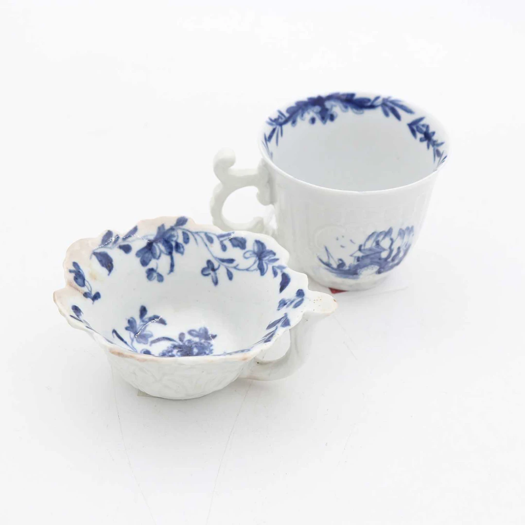 Lot 119 - A rare mid-18th century Worcester porcelain