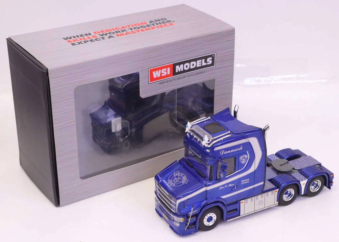 Lot 101 - A WSI Models 1:50 scale No. 01-3995 Jan