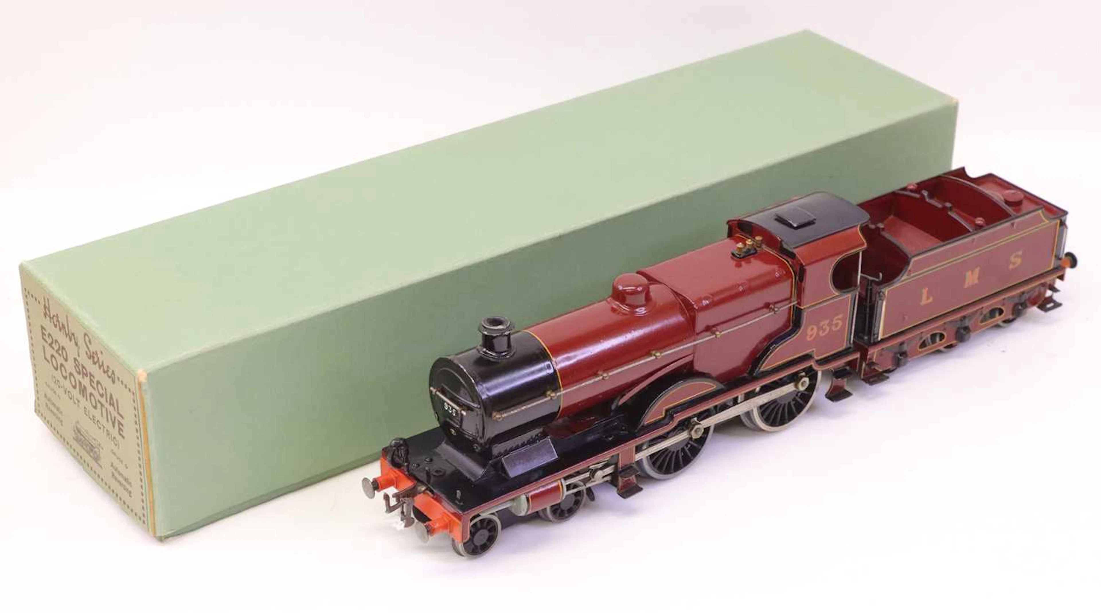 Lot 50 - Total repaint Hornby 0-gauge E220 4-4-0, 20v