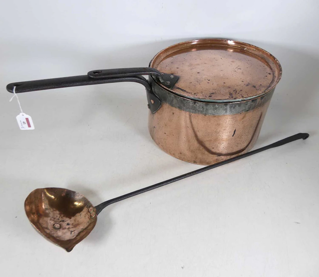 Lot 41 - A 19th century copper saucepan, having a