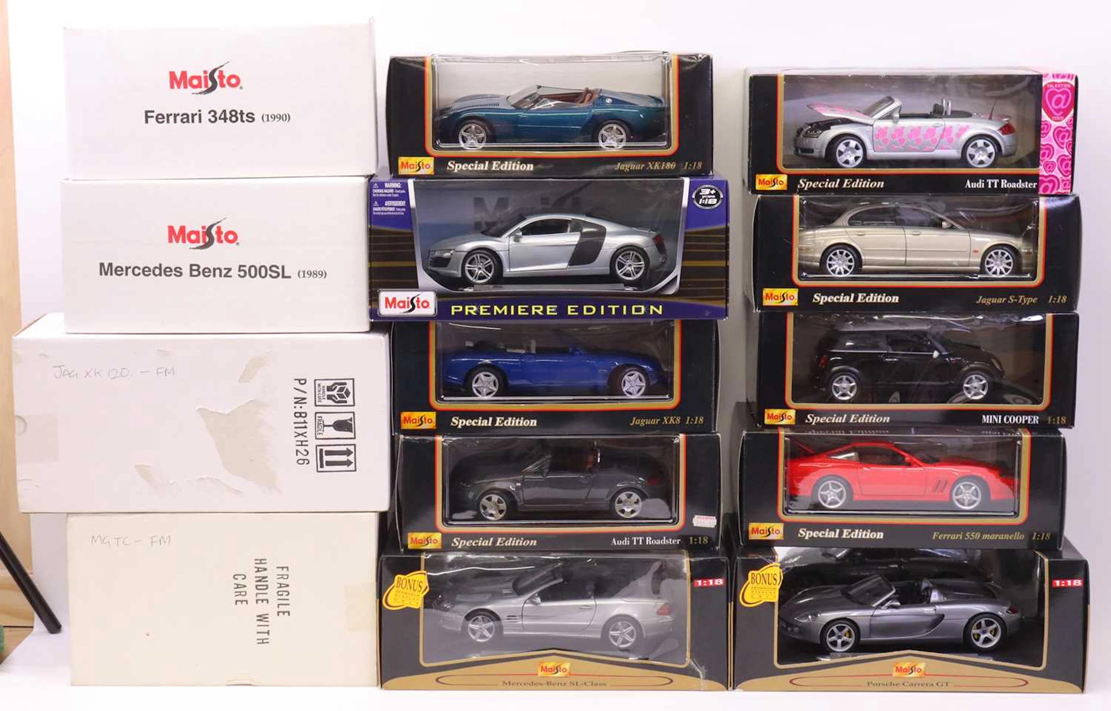 Lot 182 - Maisto, a large collection of 1/18 scale