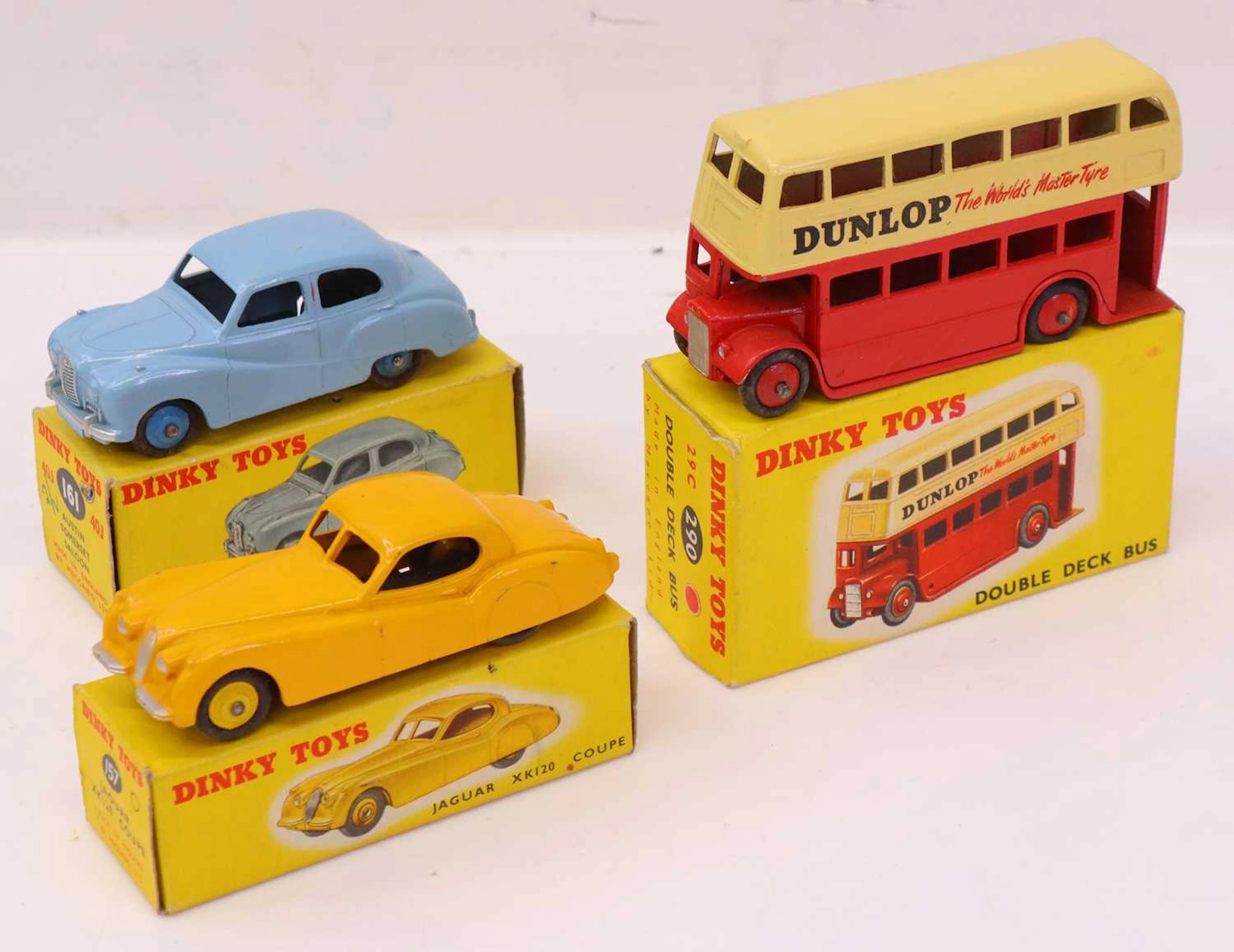 Lot 115 - Dinky Toys group of 3 diecasts to include:
