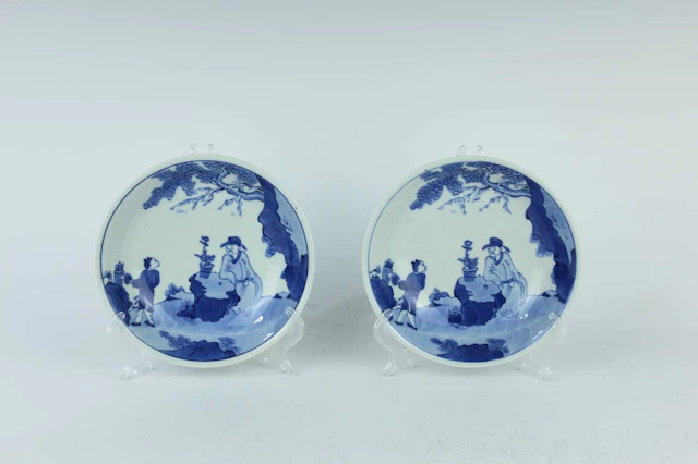 Lot 6 - A pair of Chinese blue and white figural