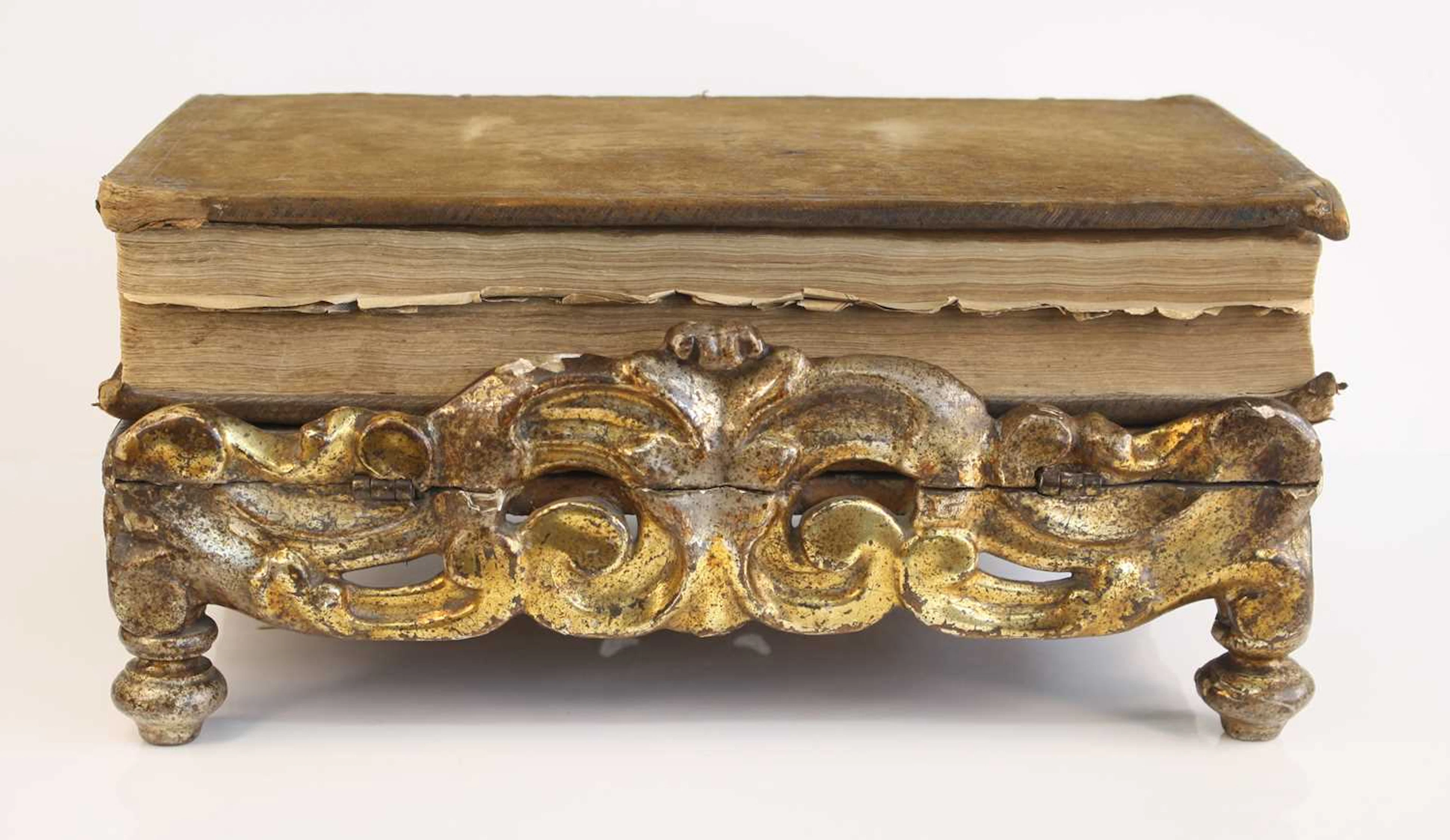 Lot 8 - Fontaine, Nicolais: The History Of The Old And