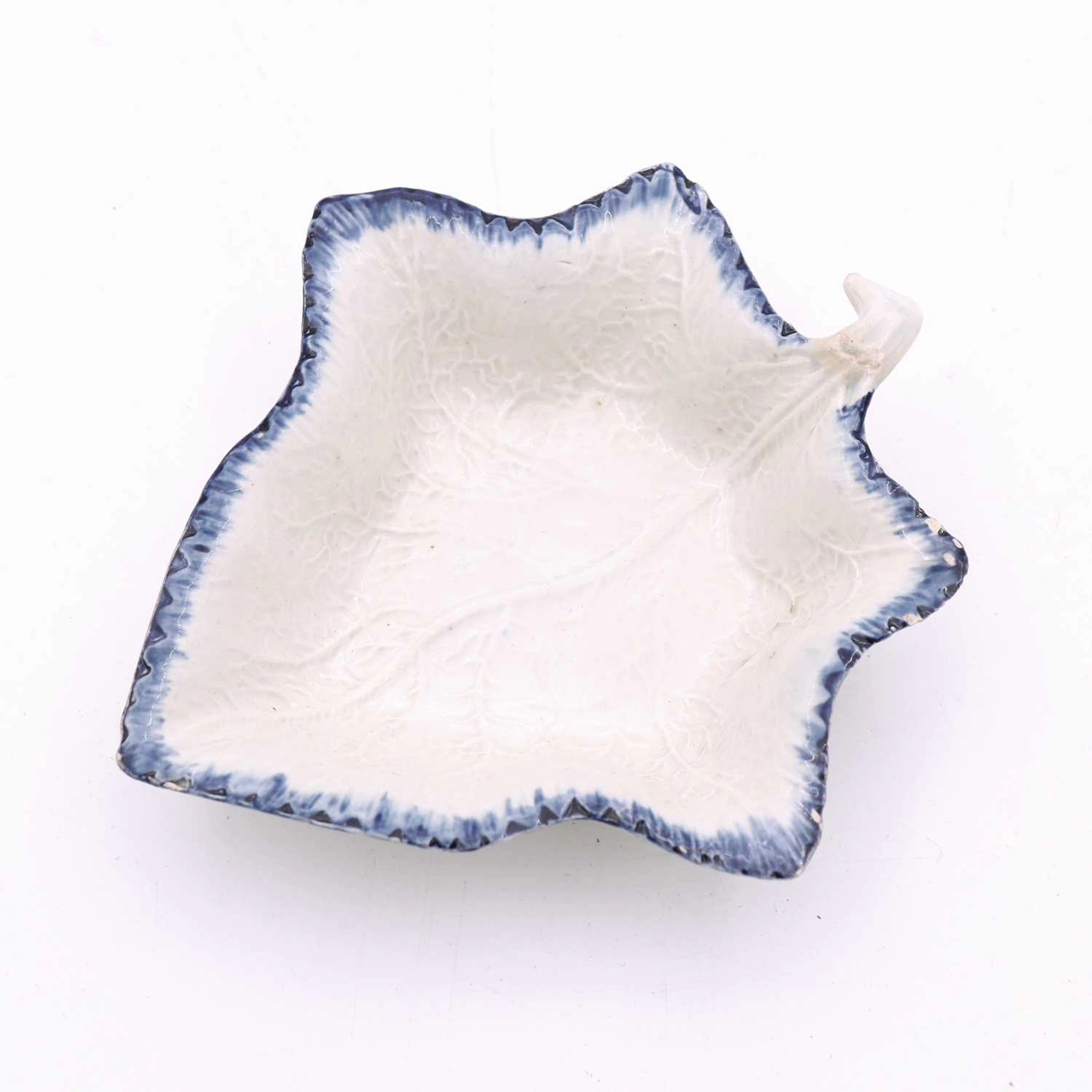 Lot 117 - A Leeds pearlware pickle dish, moulded as a
