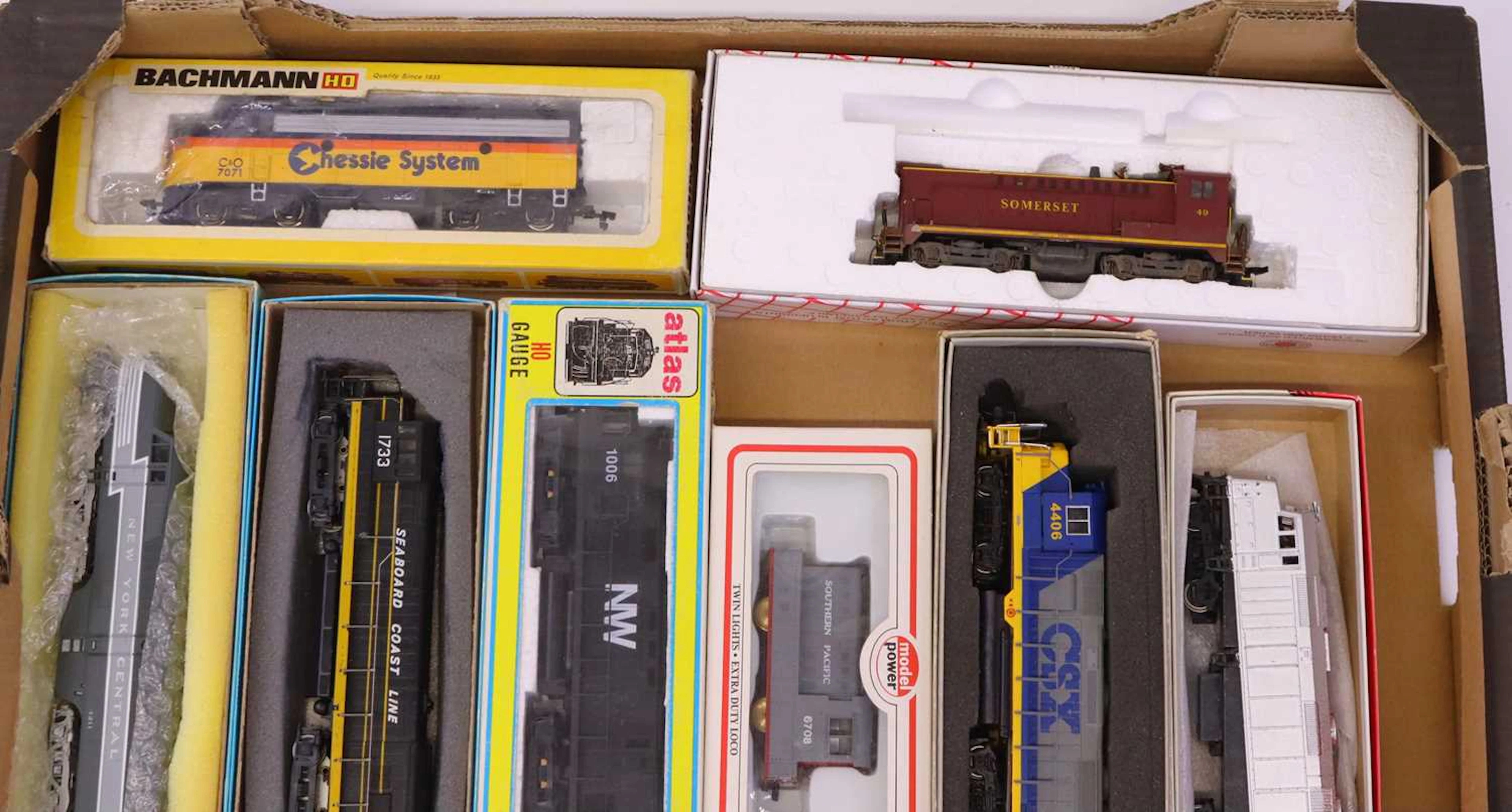 Lot 747 - One tray containing various HO gauge