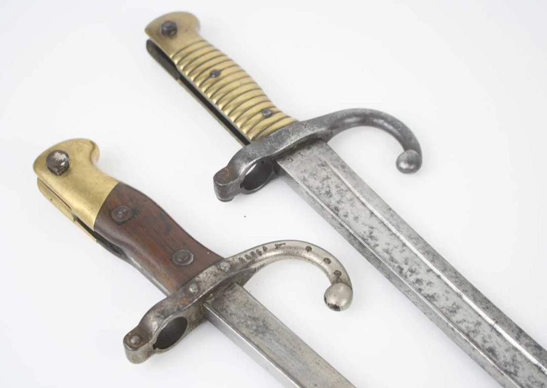 Lot 1202 - A French model 1866 chassepot bayonet, the