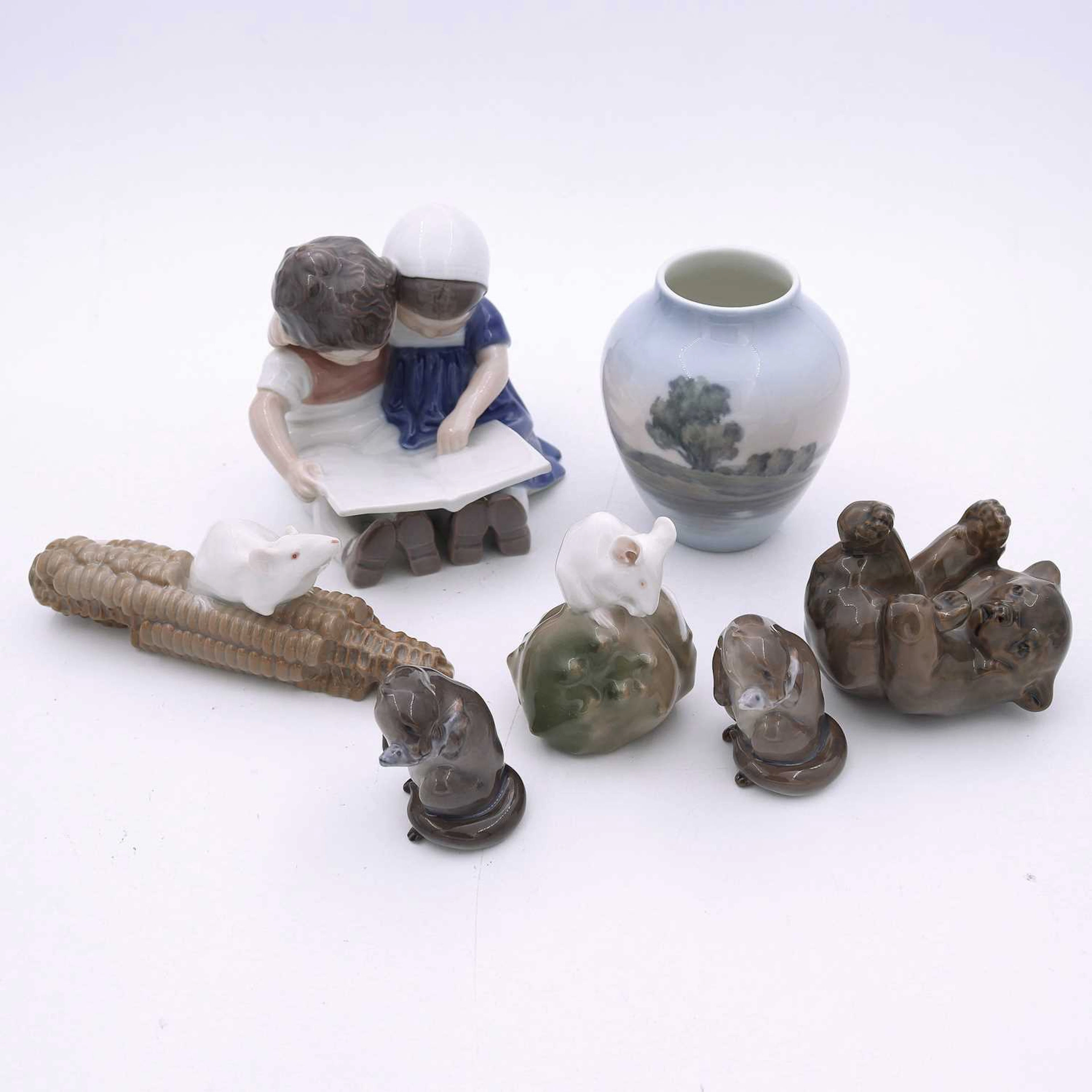Lot 115 - A collection of Royal Copenhagen, to include