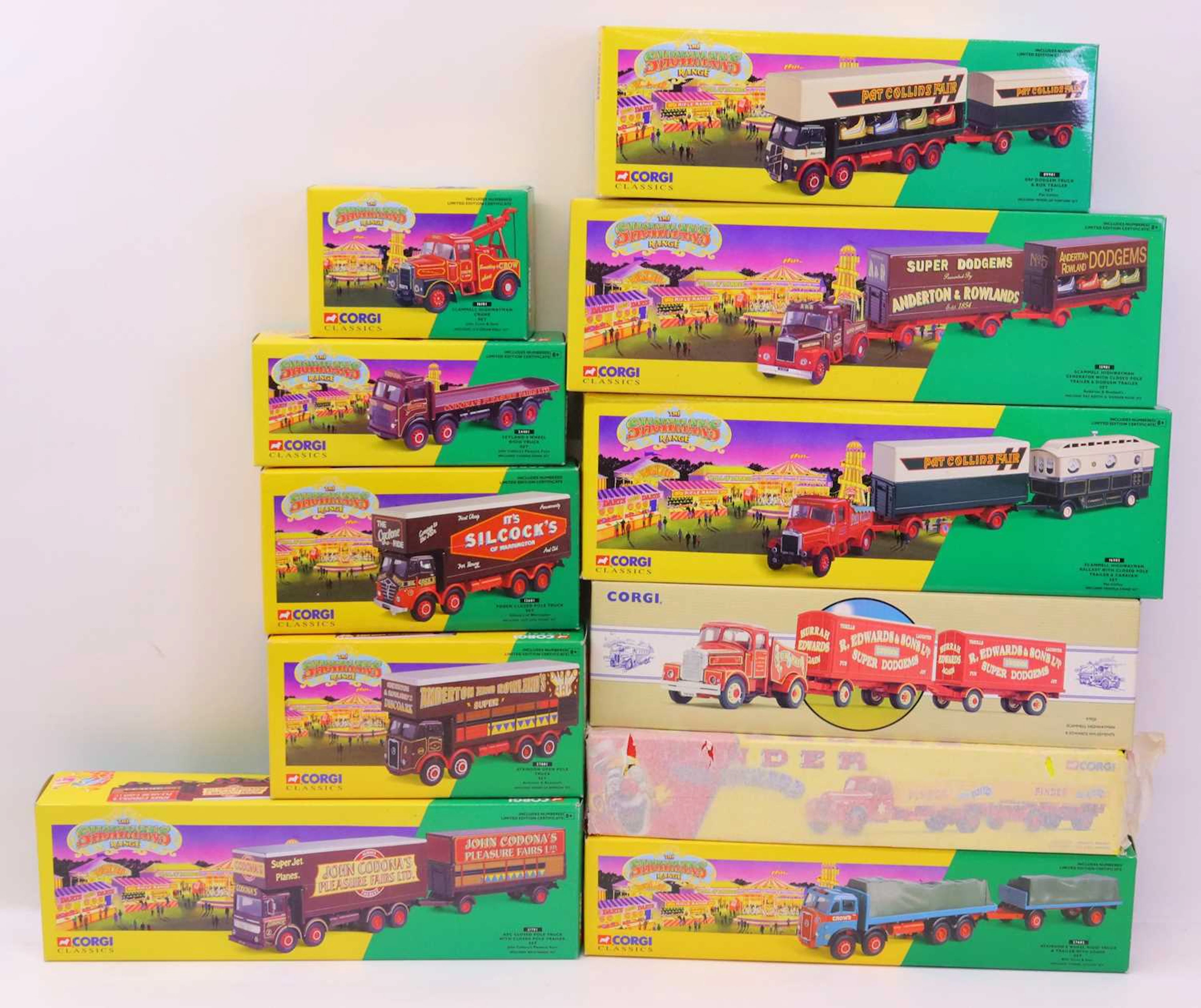 Lot 204 - One tray containing ten various boxed Corgi