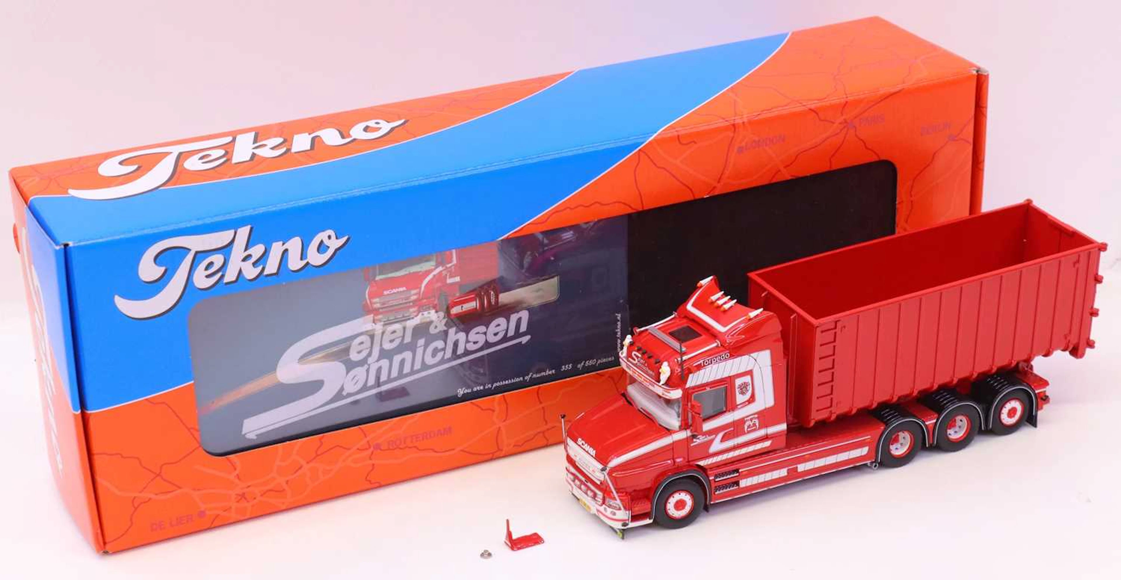 Lot 62 - Tekno 1/50th scale No.86677 Sejer Sonnichsen