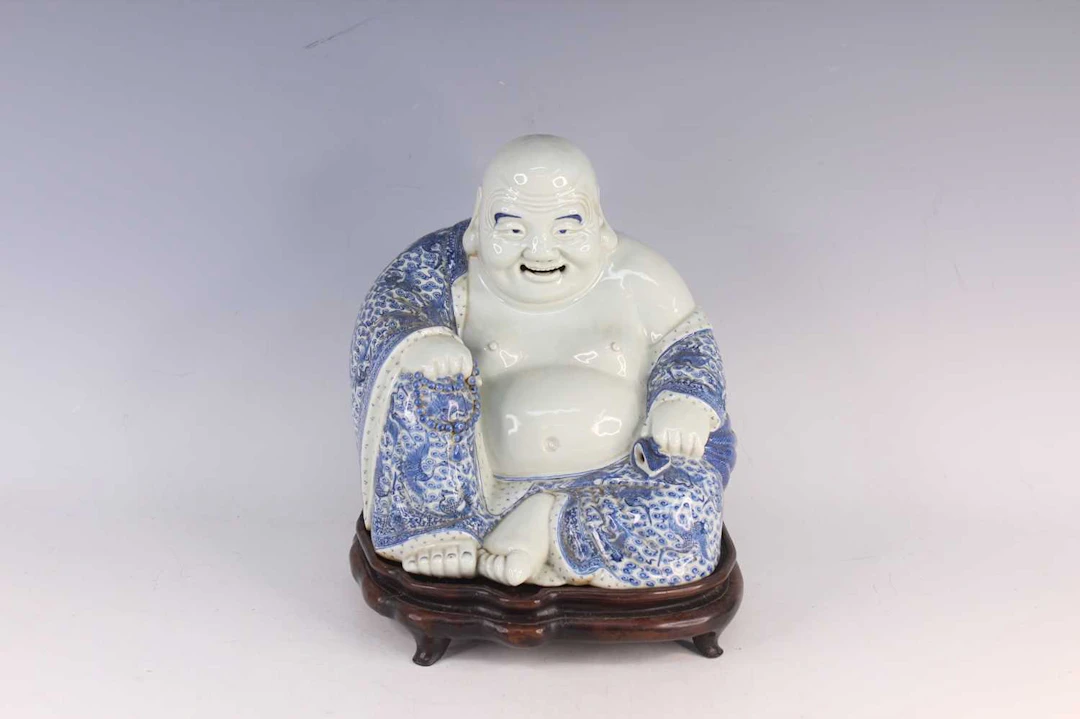 Lot 20 - A Large Chinese Blue and White Porcelain