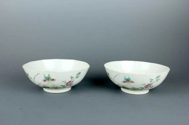 Lot 151 - A pair of Chinese famille rose ‘butterfly’