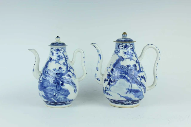 Lot 1 - Two similar Chinese blue and white 'Birds and