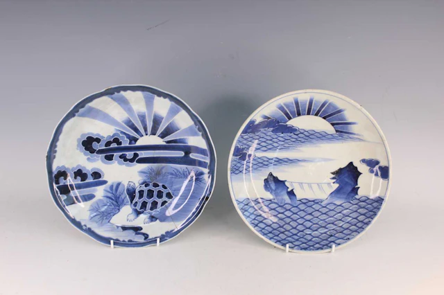 Lot 191 - Two Japanese Arita blue and white porcelain