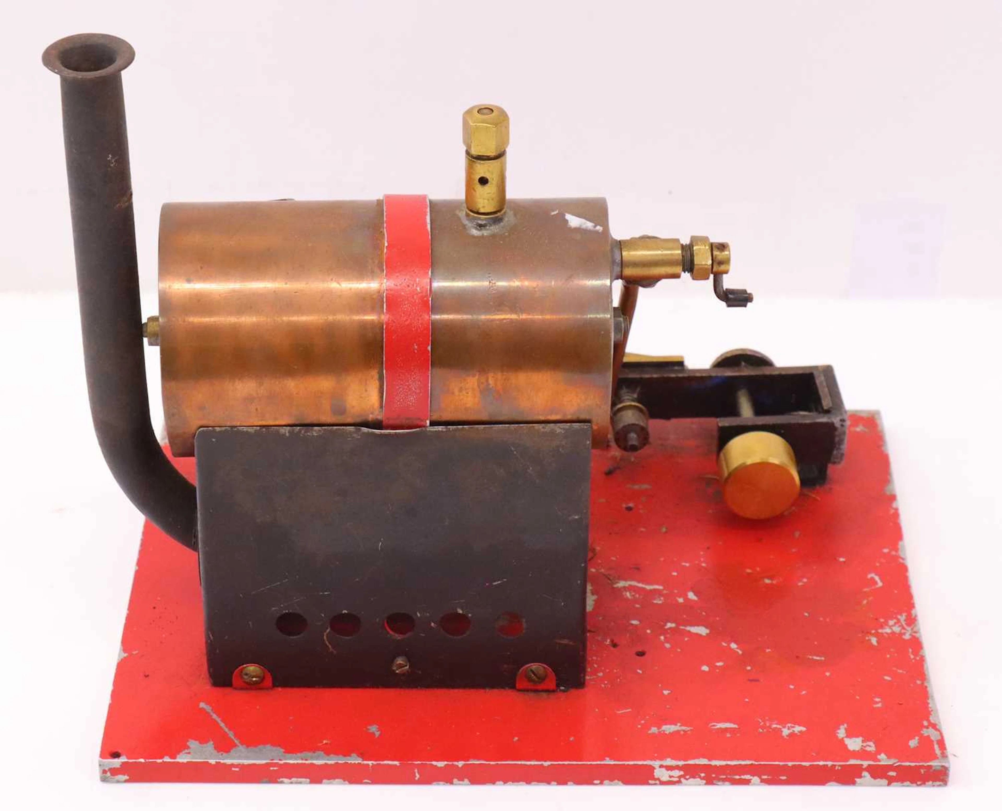 Lot 313 - Live steam hand-built stationary engine