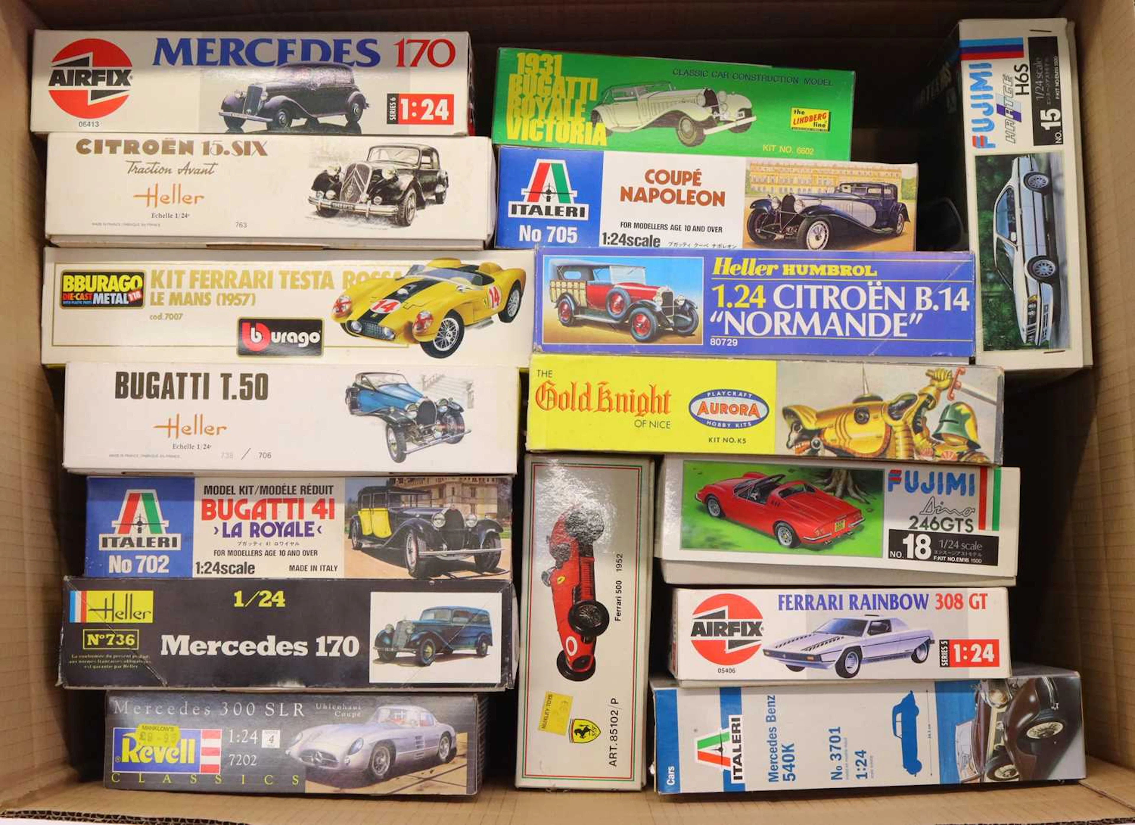 Lot 46 - Collection of mixed scale plastic and metal
