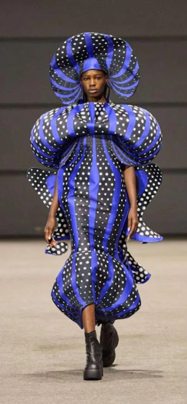 Helena Wervick. Unique sculptural dress, size 34-25-34.