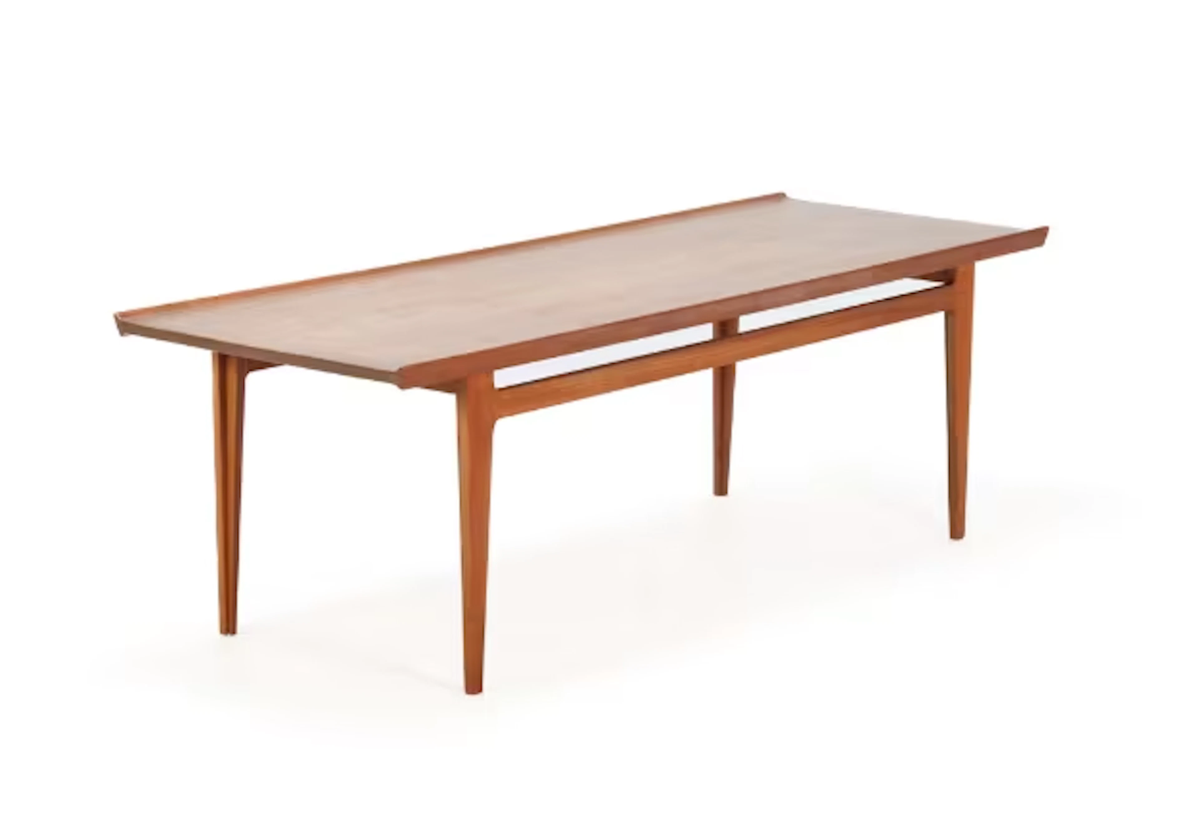 Finn Juhl for France & Søn: Coffee table made of solid teak with beveled edge