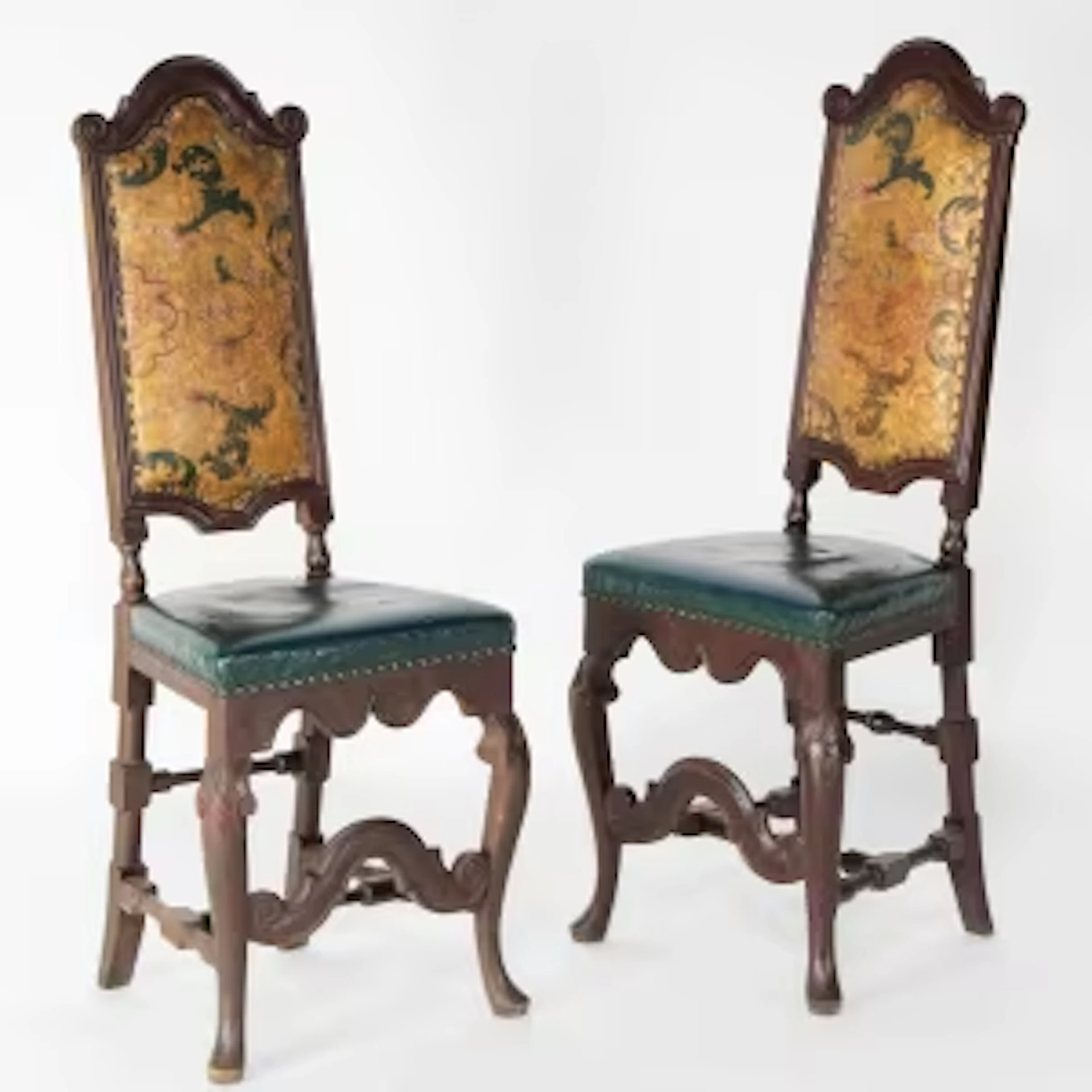 Pair of high-backed chairs in baroque style (2)