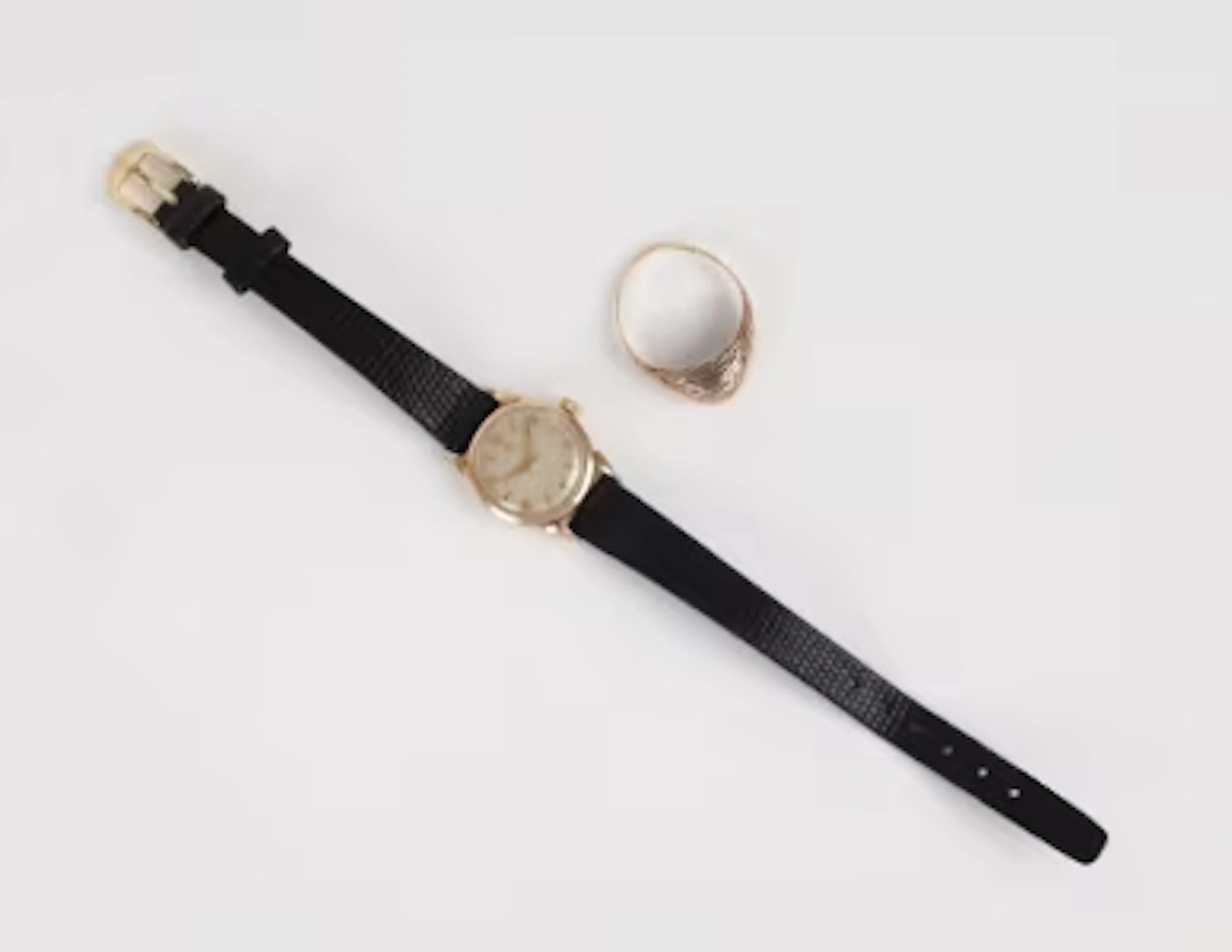 Omega: A ladies wristwatch of gold-plated metal. Caliber 244 and a
