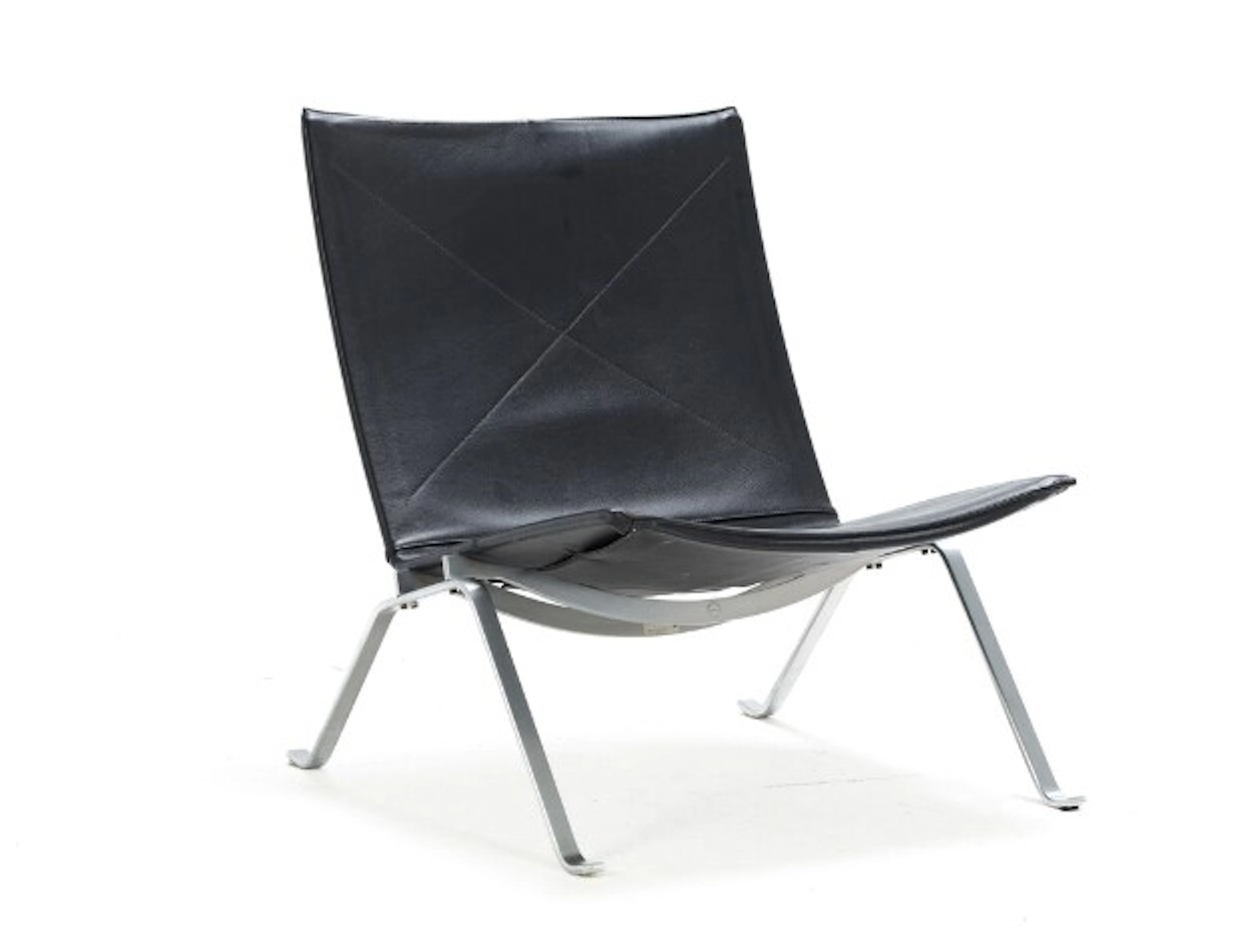 Poul Kjærholm for Fritz Hansen: PK22 armchair, black leather