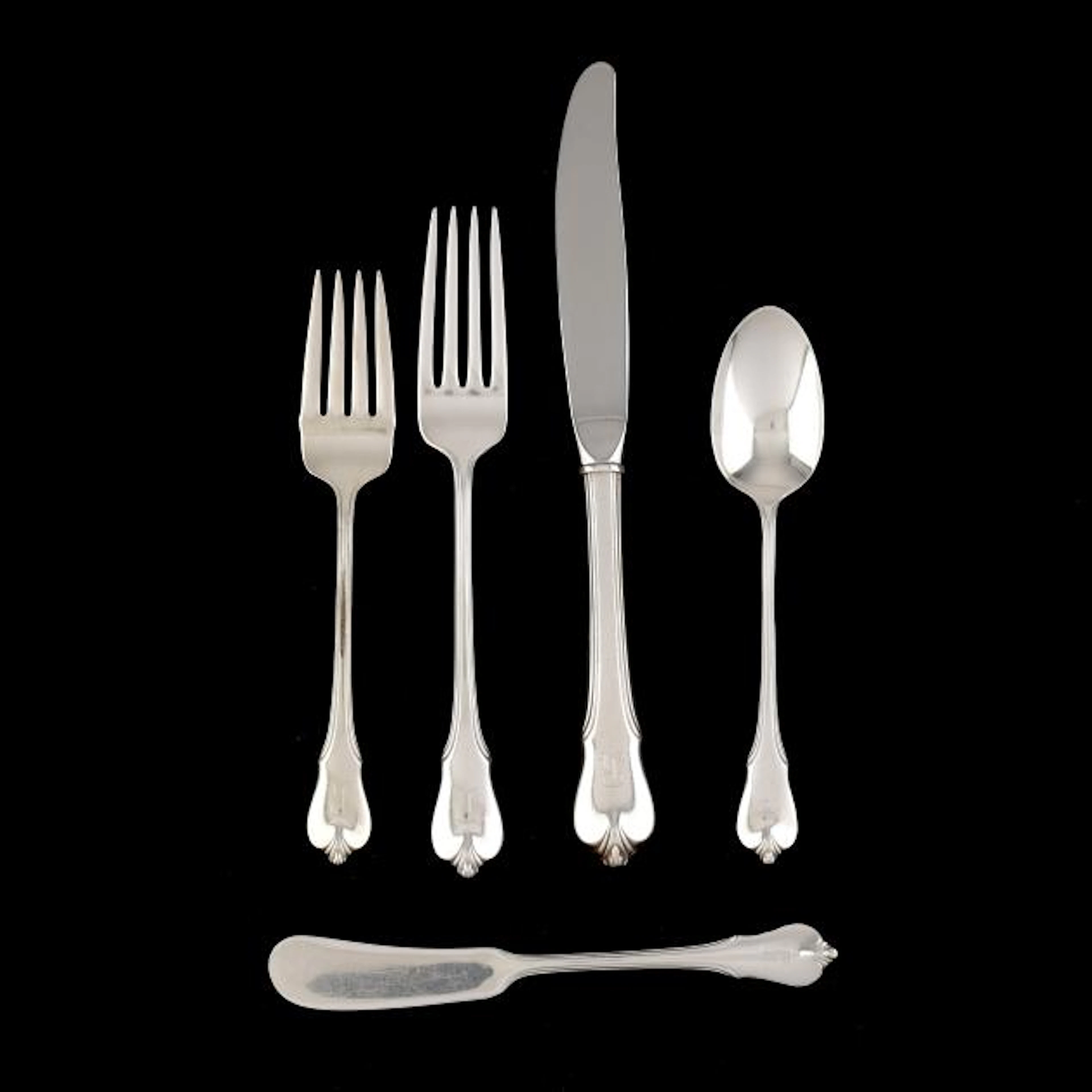 Wallace Grand Colonial Sterling Silver Flatware Service