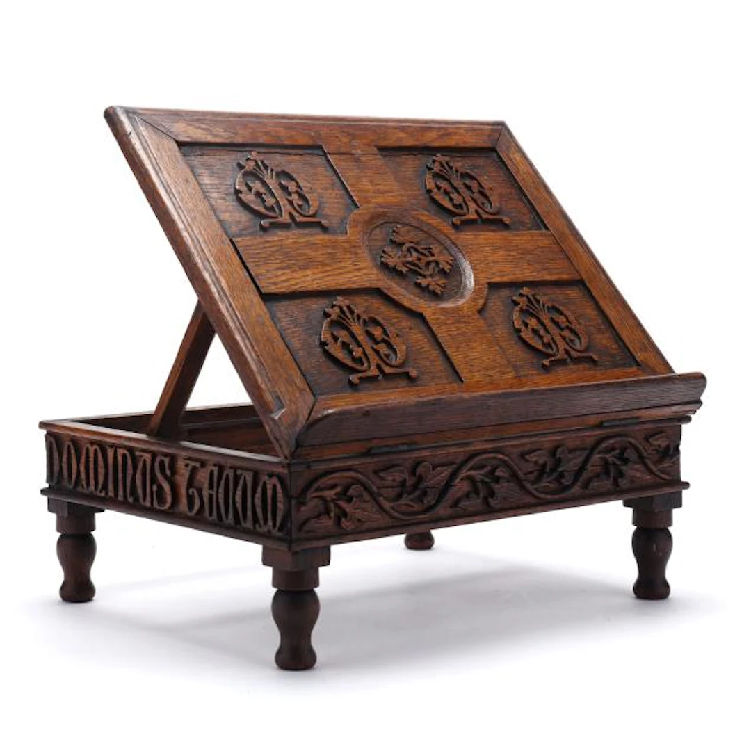 Gothic Revival Late-19th-Century Carved Oak Bible Stand