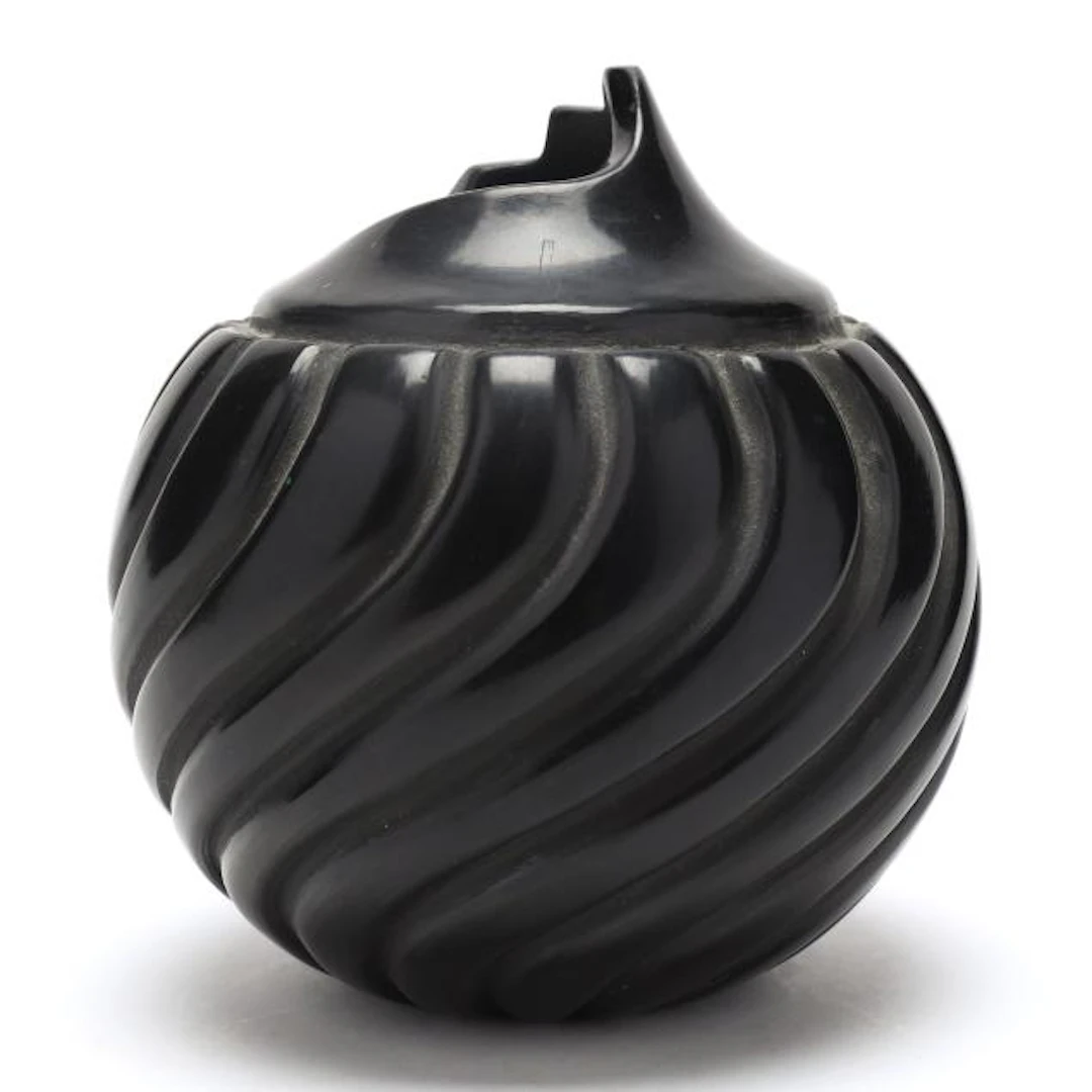 Robert Cleto Nichols, "Tall Mountain" (New Mexico, b. 1961), Blackware Vessel