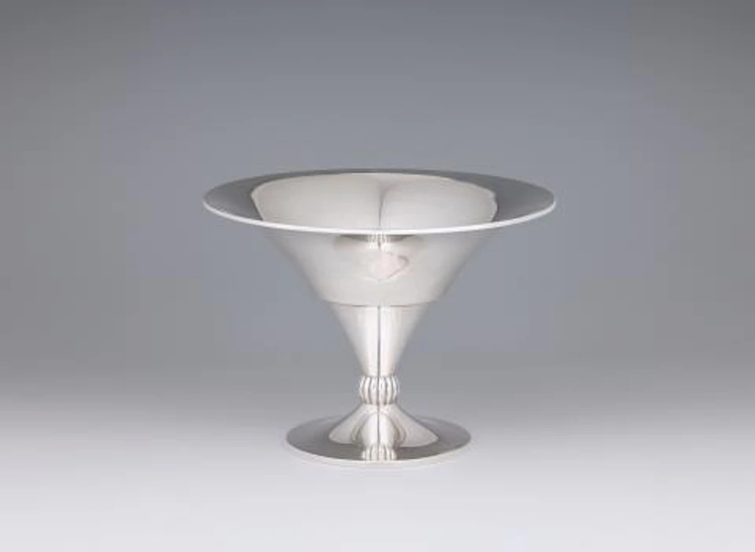 A Swedish Art Deco silver dish