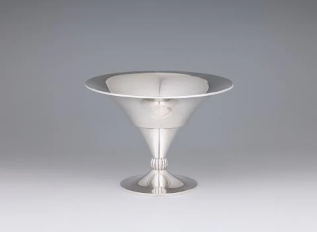 A Swedish Art Deco silver dish