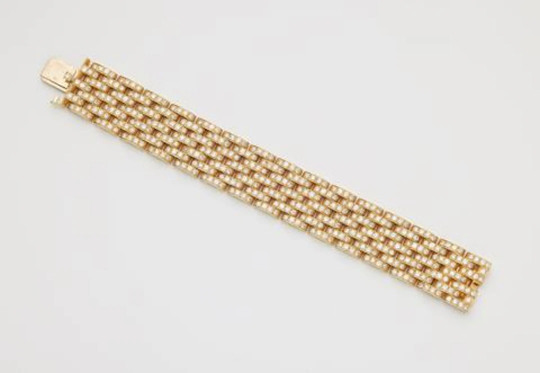 A French 18k yellow gold and diamond "Maillon Panthère Grand Modèle" bracelet.