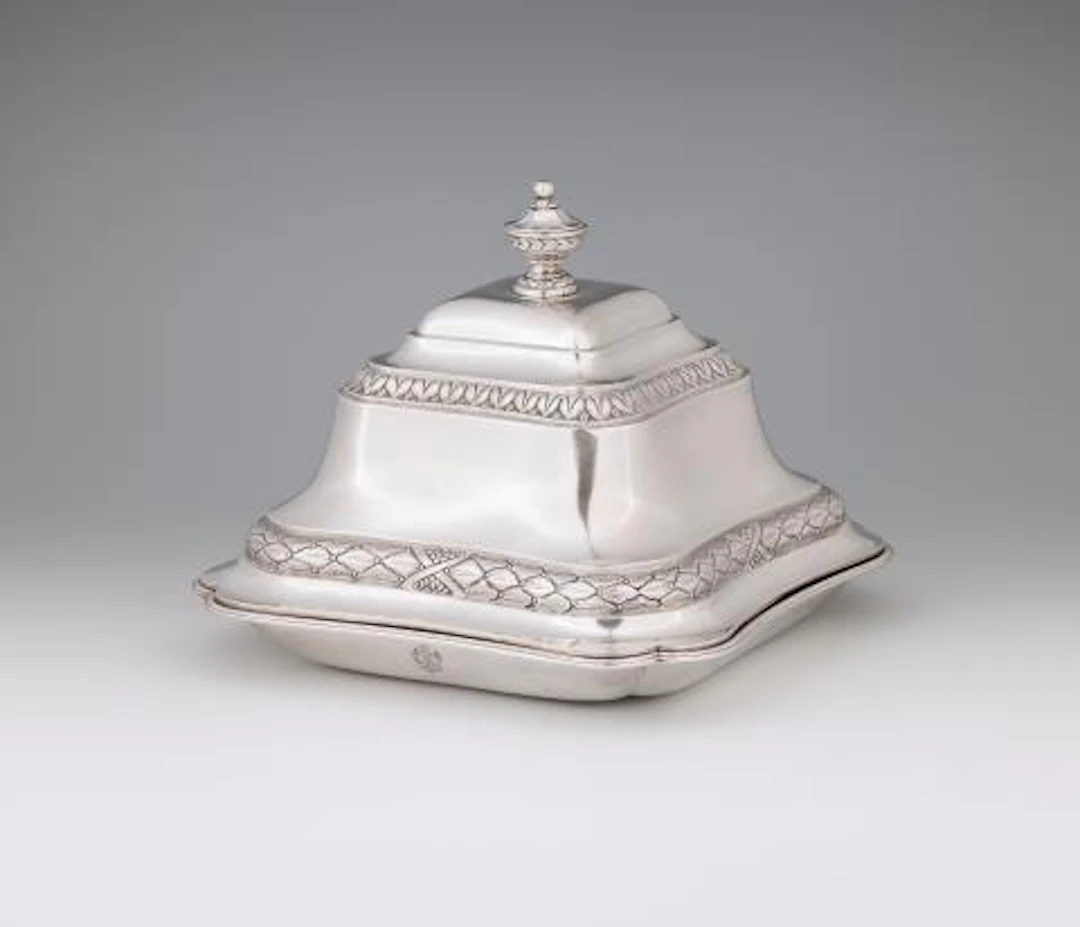 A silver dish and cover From the Government Service of Kharkiv
