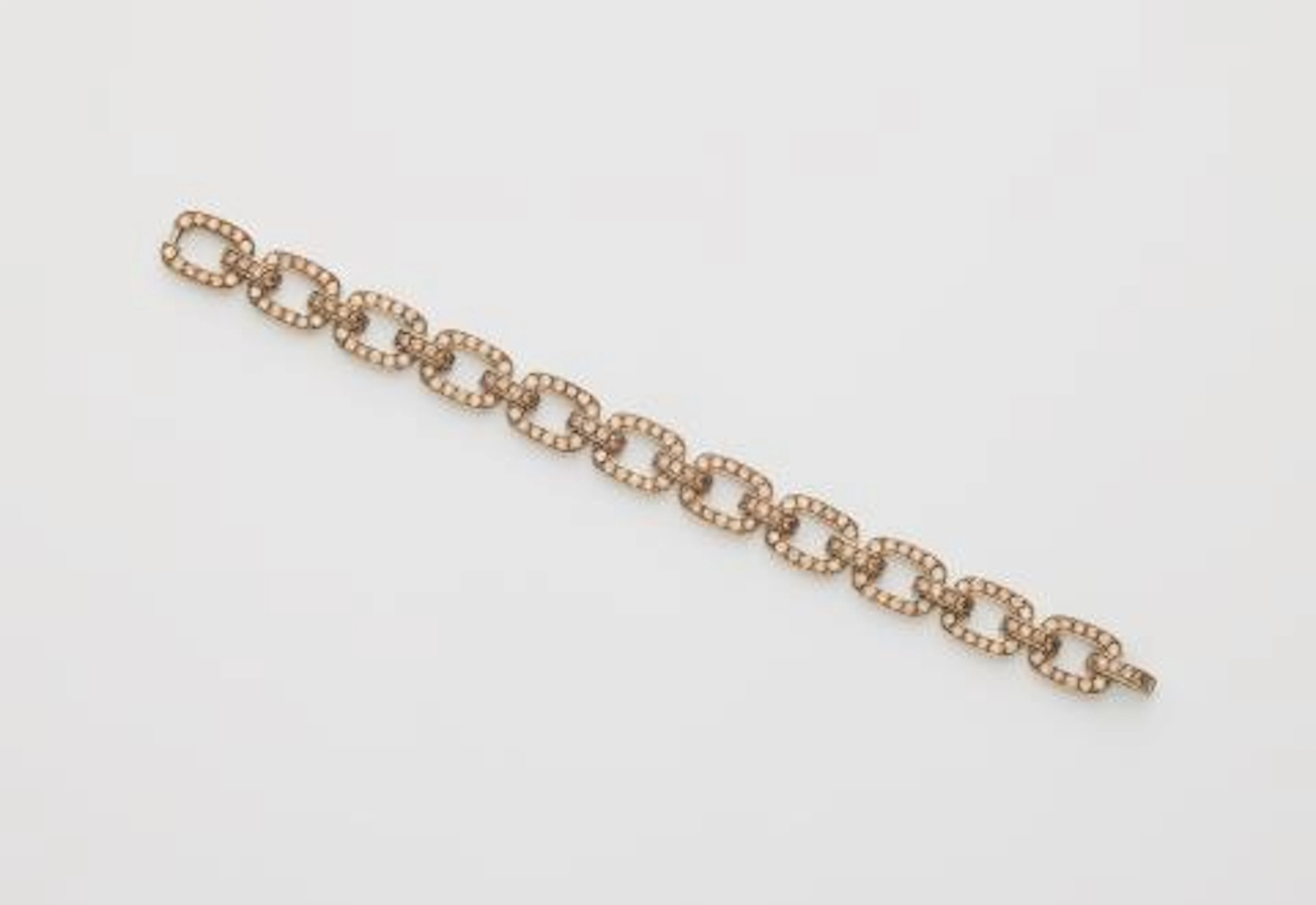 An 18k yellow gold and cognac coloured fancy diamond bracelet.